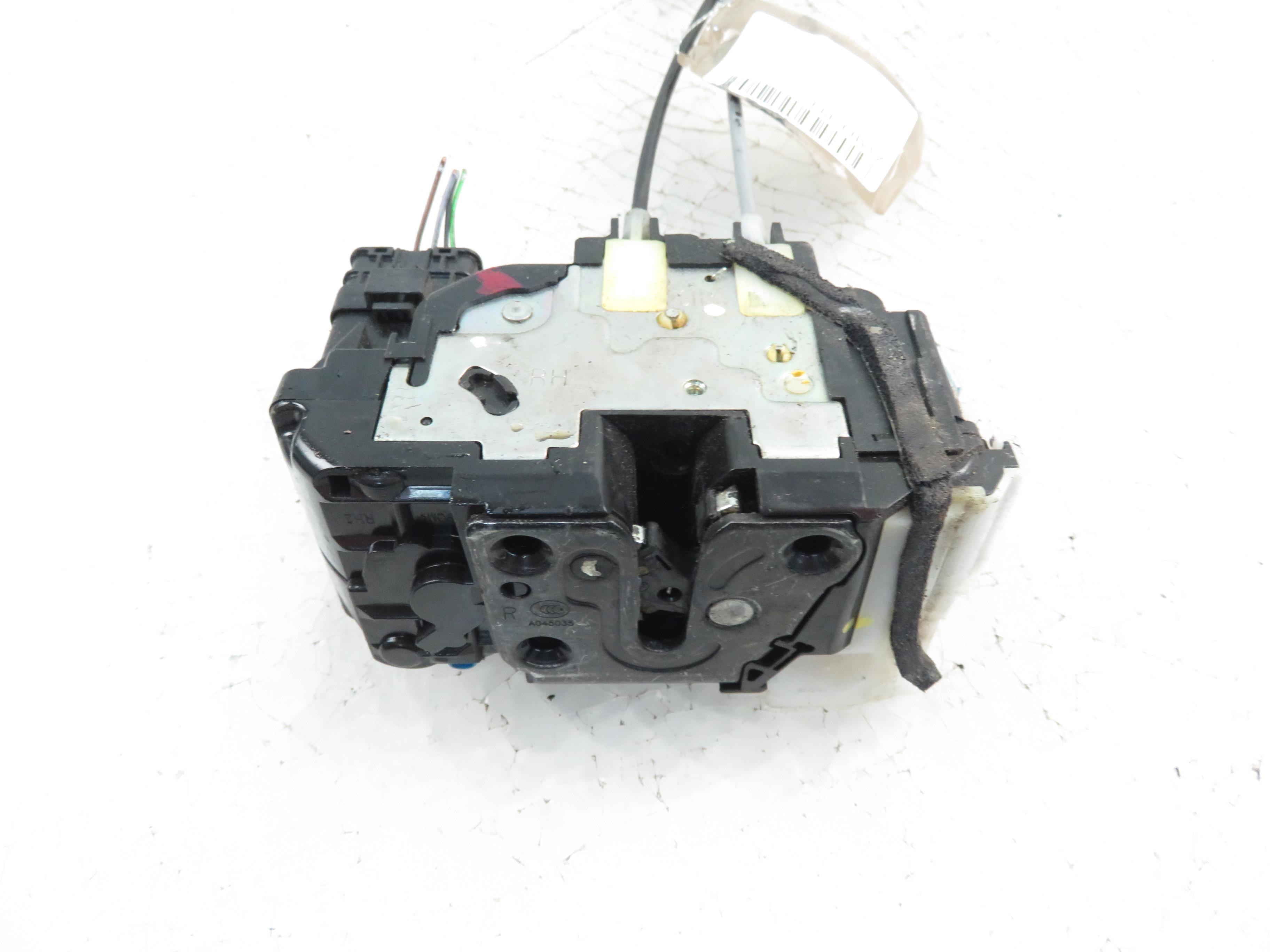 HYUNDAI i20 PB (1 generation) (2008-2014) Front Right Door Lock 24694256