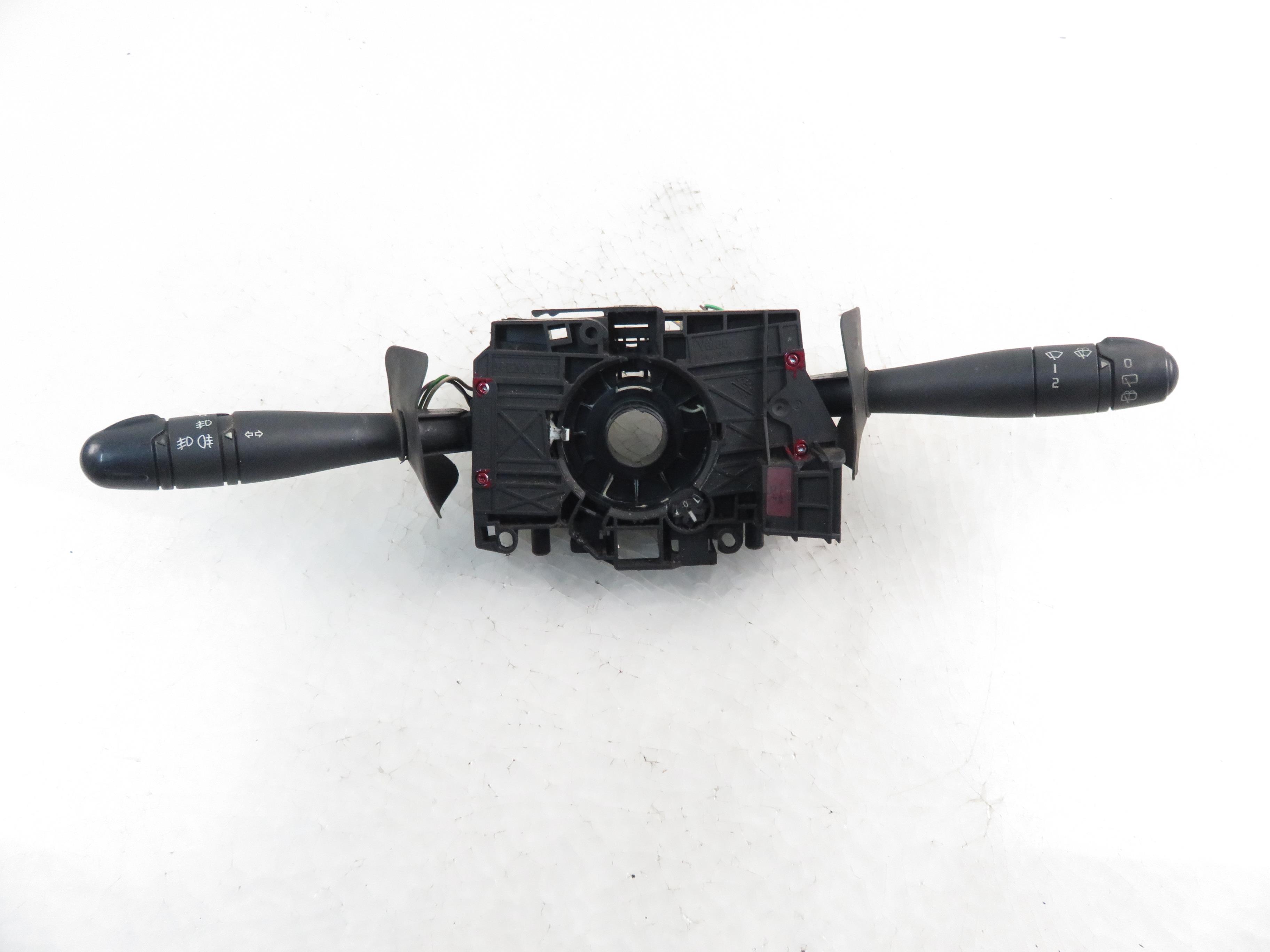 RENAULT Clio 2 generation (1998-2013) Switches 8200204068 25217746