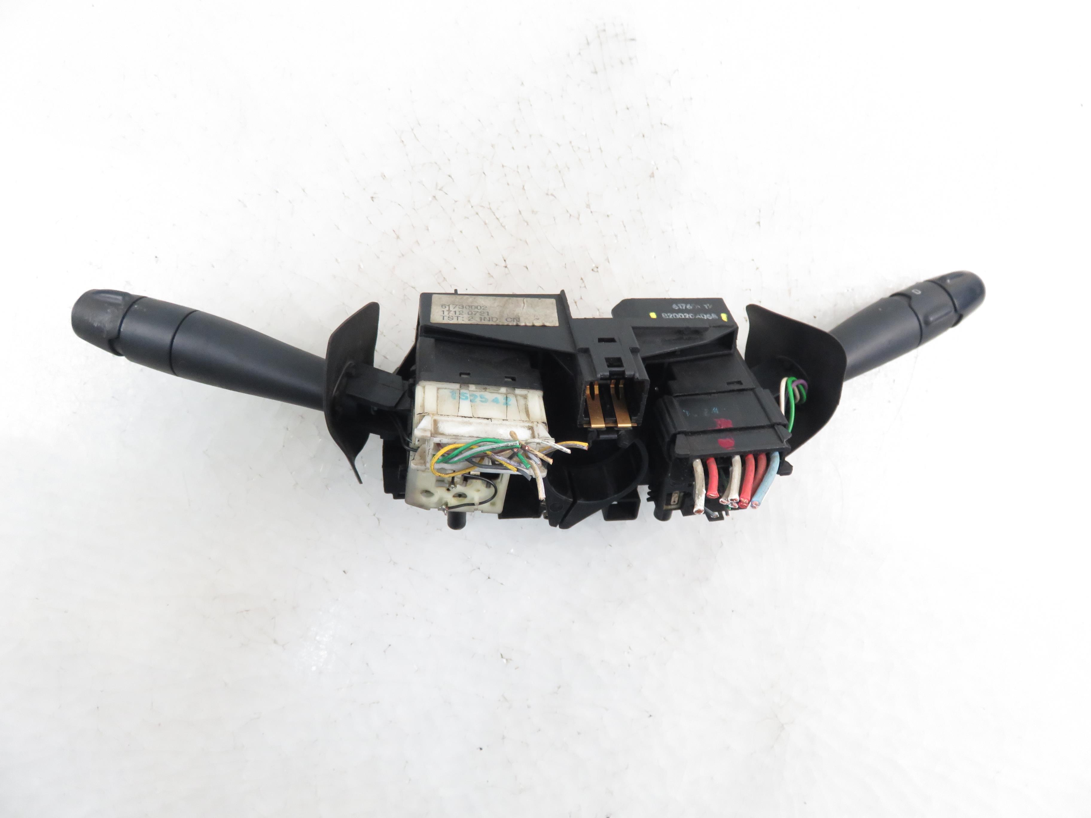 RENAULT Clio 2 generation (1998-2013) Switches 8200204068 25217746