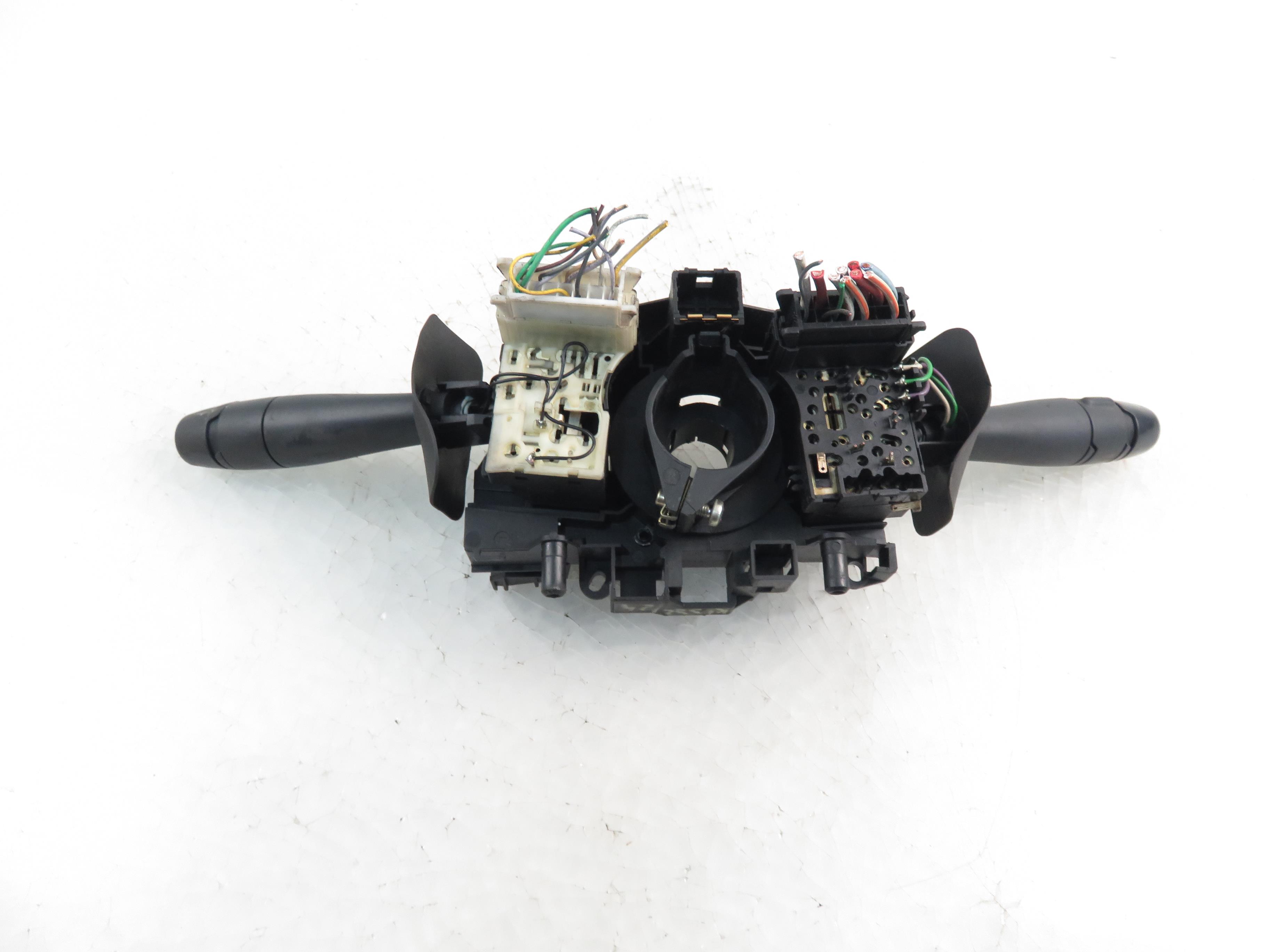 RENAULT Clio 2 generation (1998-2013) Switches 8200204068 25217746