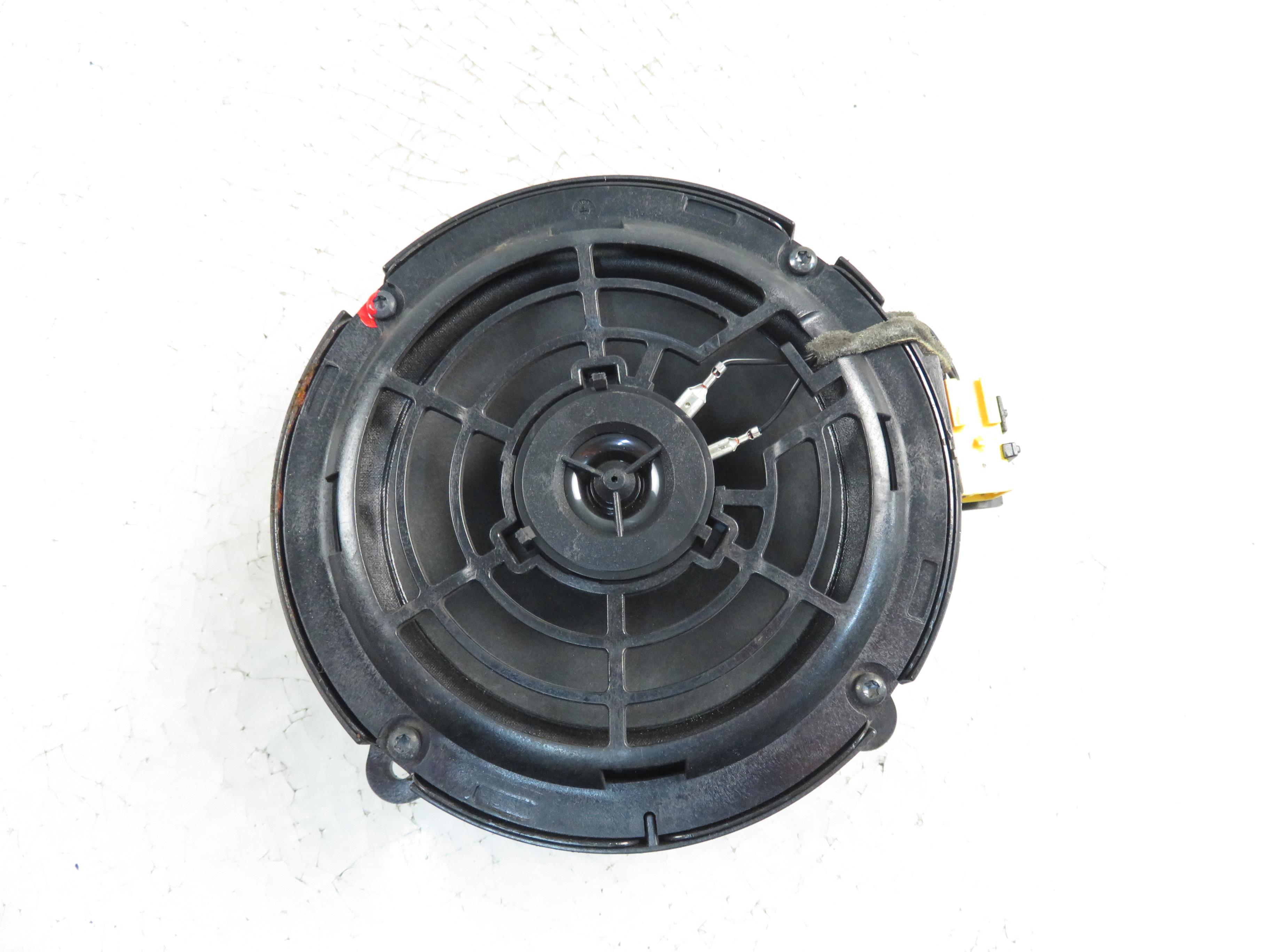 ALFA ROMEO GT 937 (2003-2010) Woofer de haut-parleur au sol du côté droit 46745350 24670197
