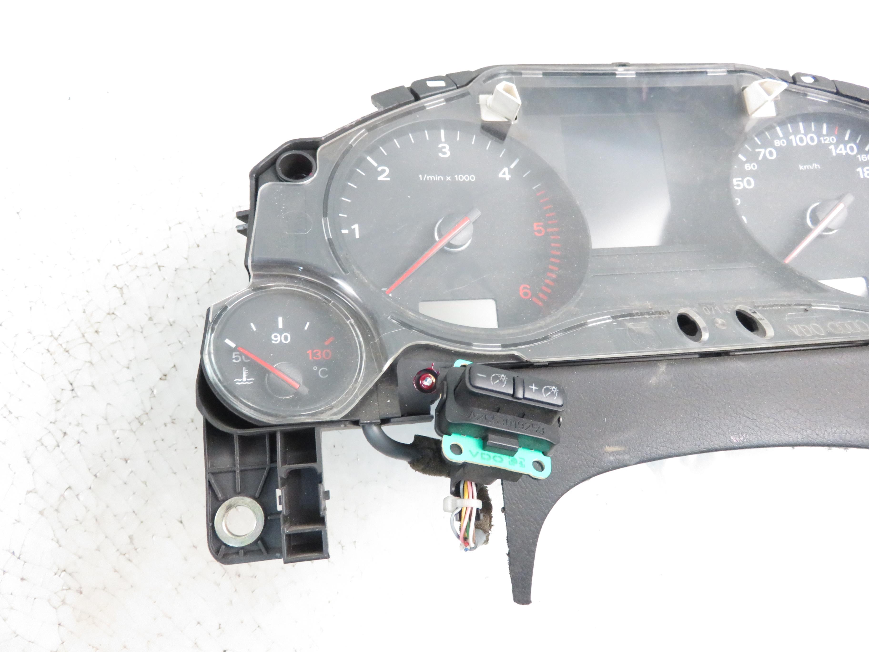 AUDI A8 D3/4E (2002-2010) Speedometer 4E0920900F 24670264