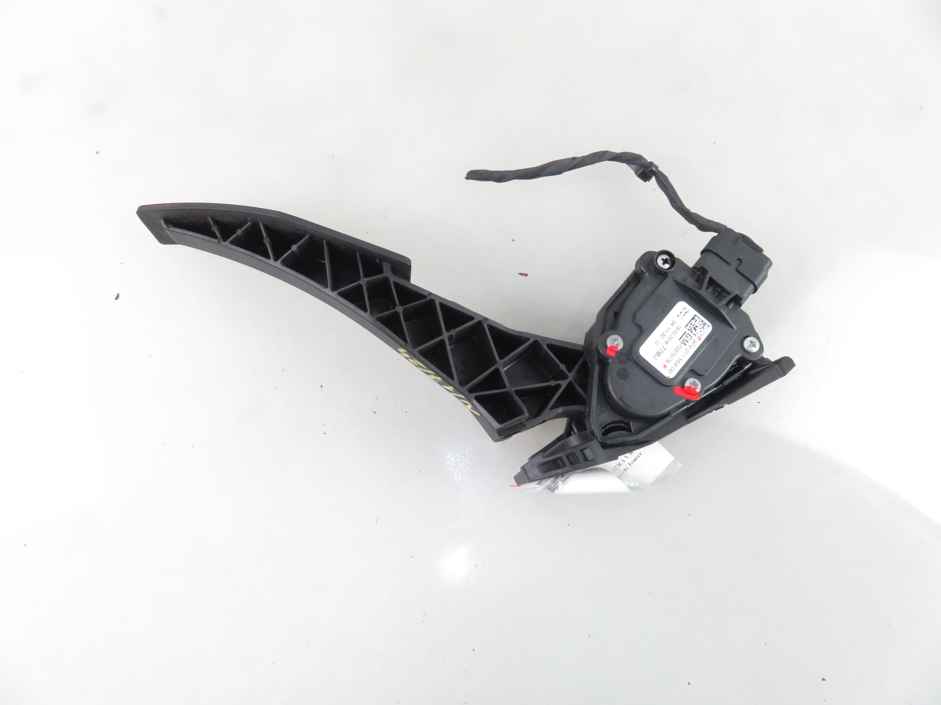 OPEL Astra K (2015-2021) Throttle Pedal 13373776, 6PV01155400 24671212