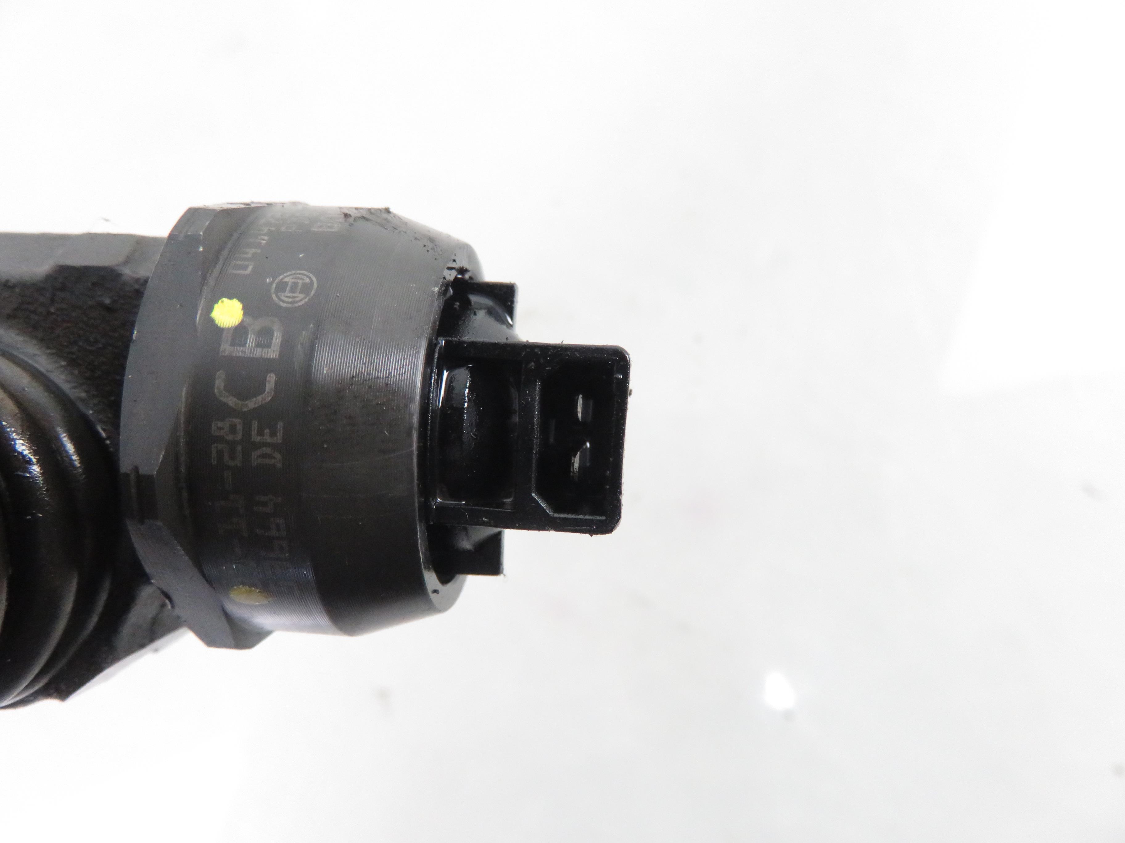 AUDI A4 B6/8E (2000-2005) Injector de ulei 038130073AR, 0414720214 24671092