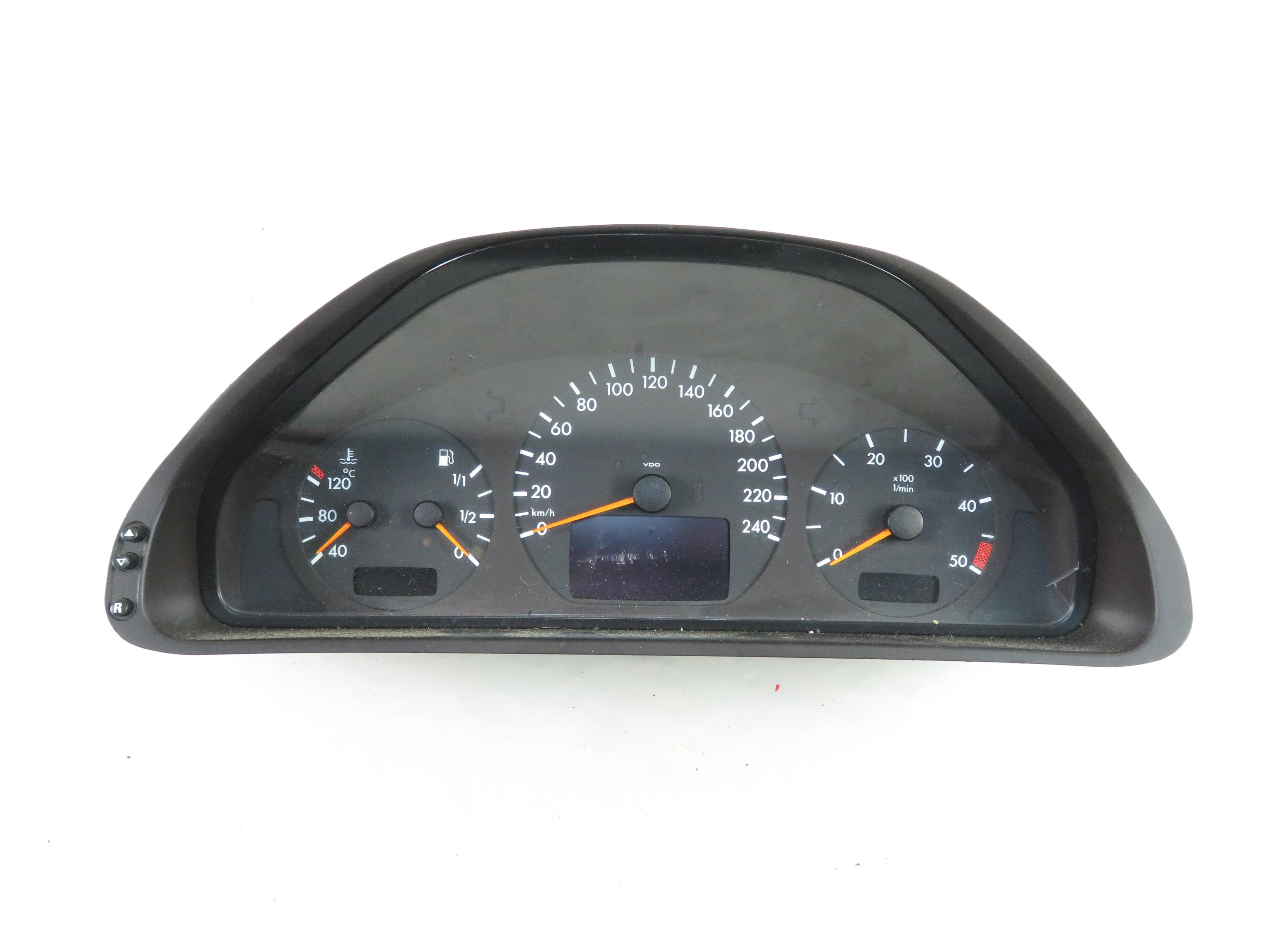 MERCEDES-BENZ E-Class W210 (1995-2002) Speedometer 2105405048 24670263