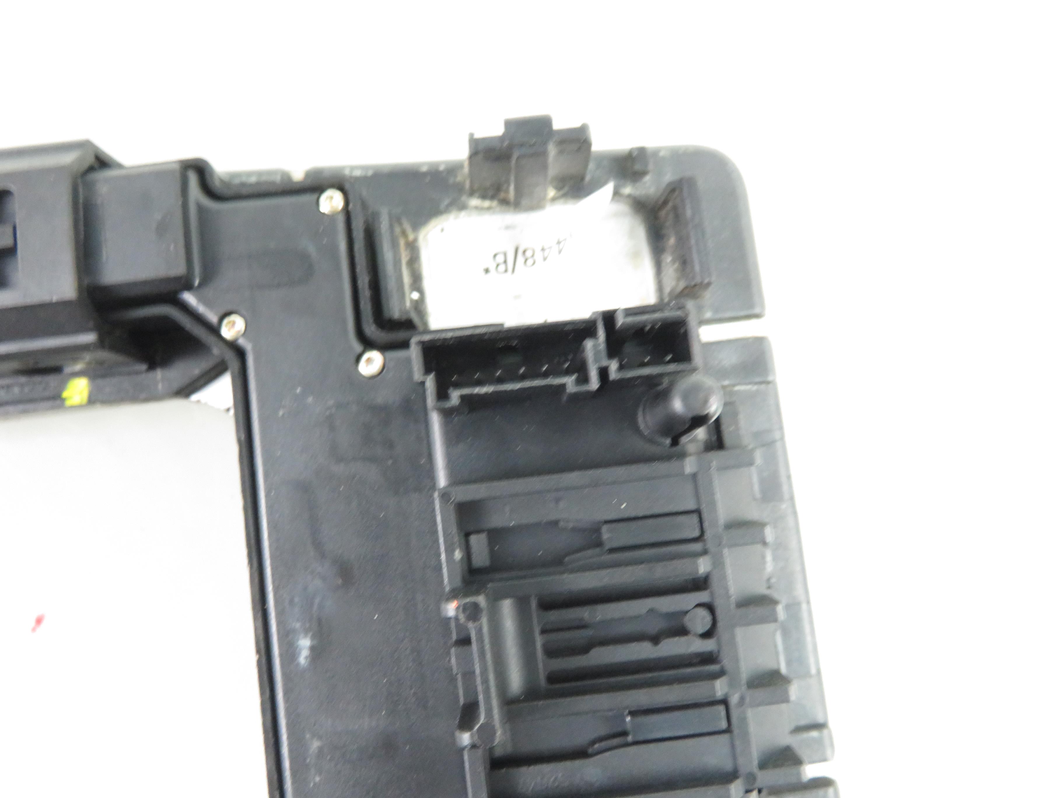 MERCEDES-BENZ E-Class W210 (1995-2002) Front Left Door Window Switch 2108211051,2106808639 24941810