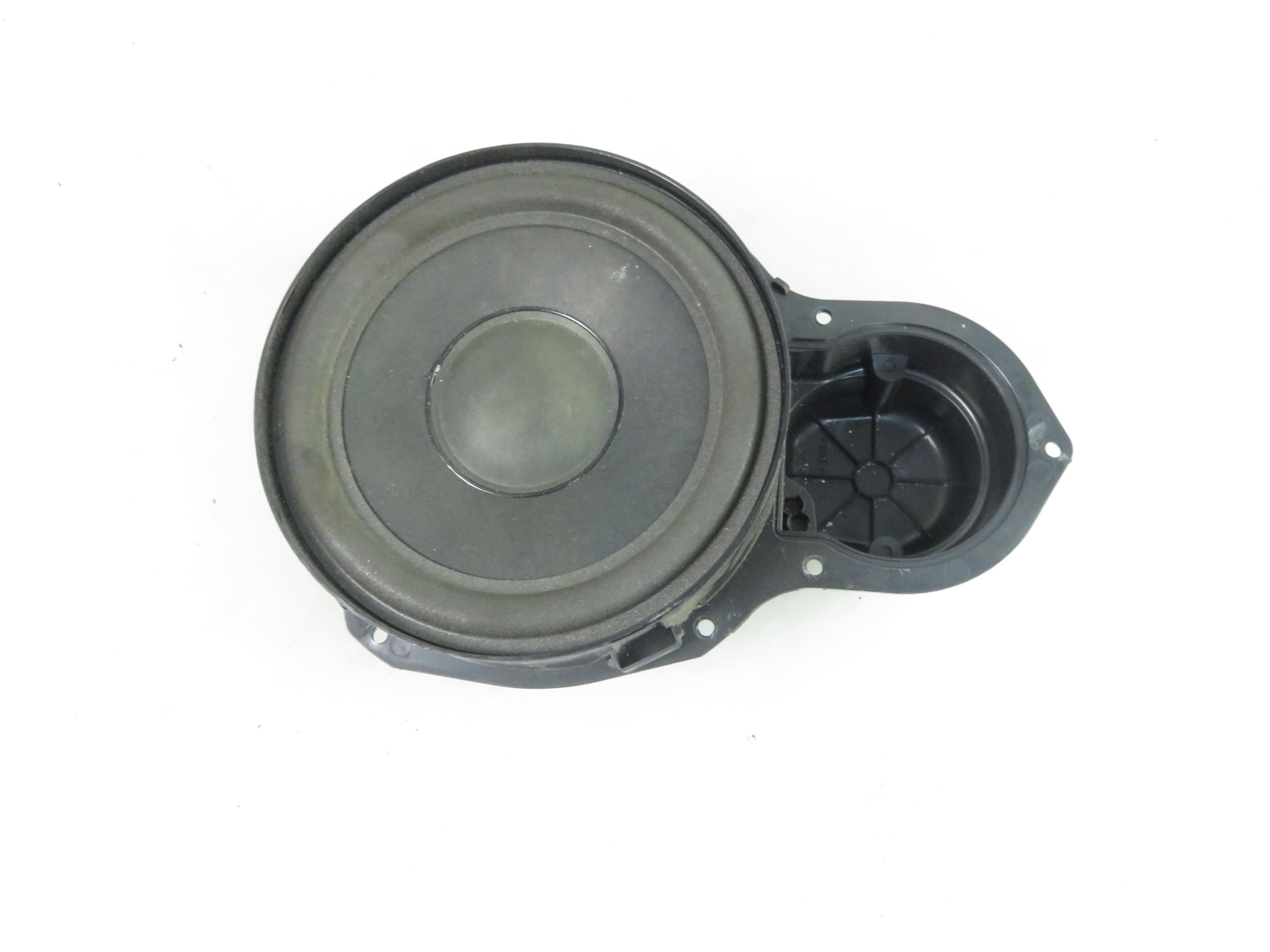VOLKSWAGEN Passat Variant 1 generation (2010-2024) Right Side Floor Speaker Woofer 3C0035454 24818432