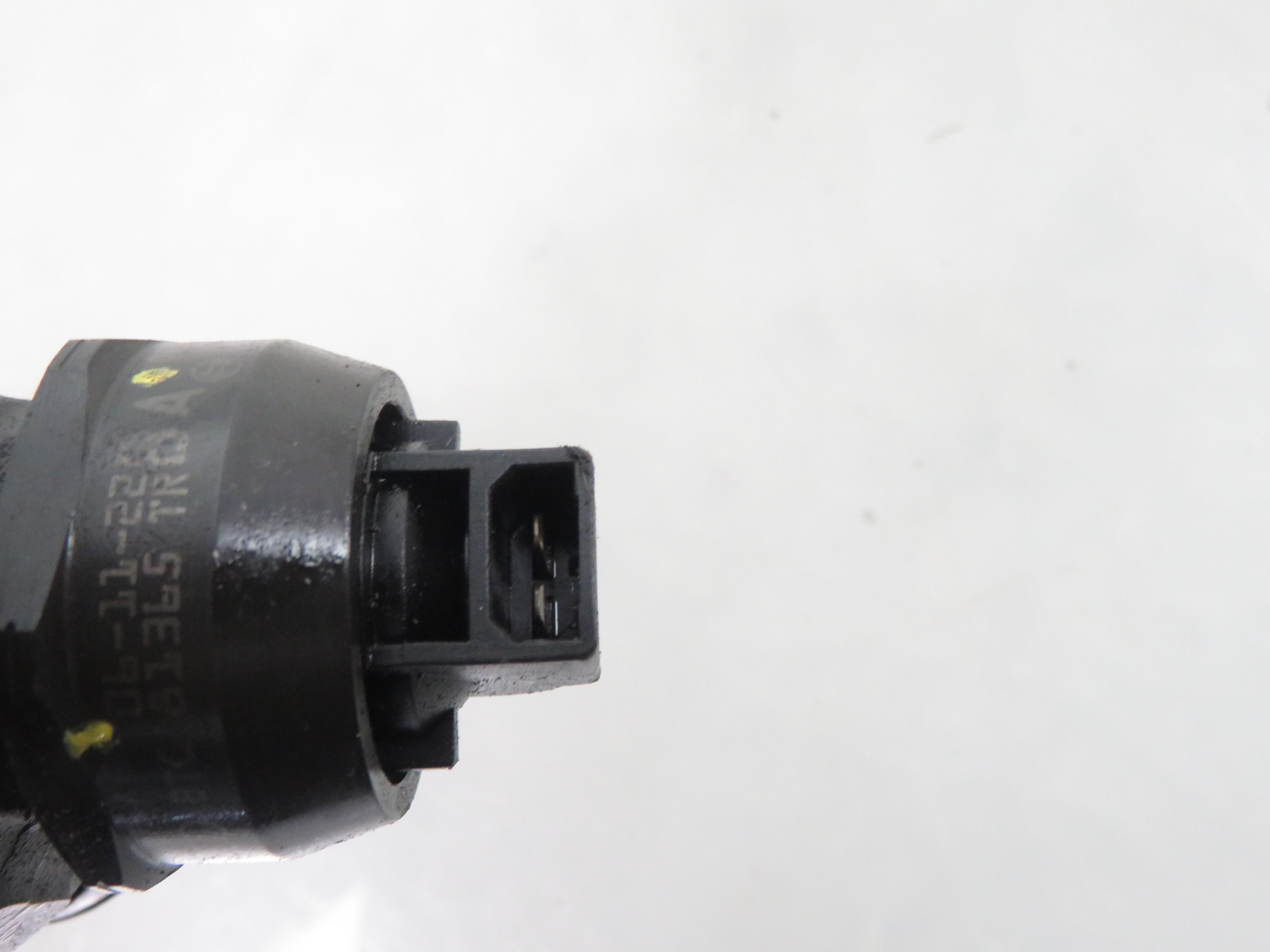 VOLKSWAGEN Passat B5 (1996-2005) Oil Injector 038130073AG, 0414720215 24670452