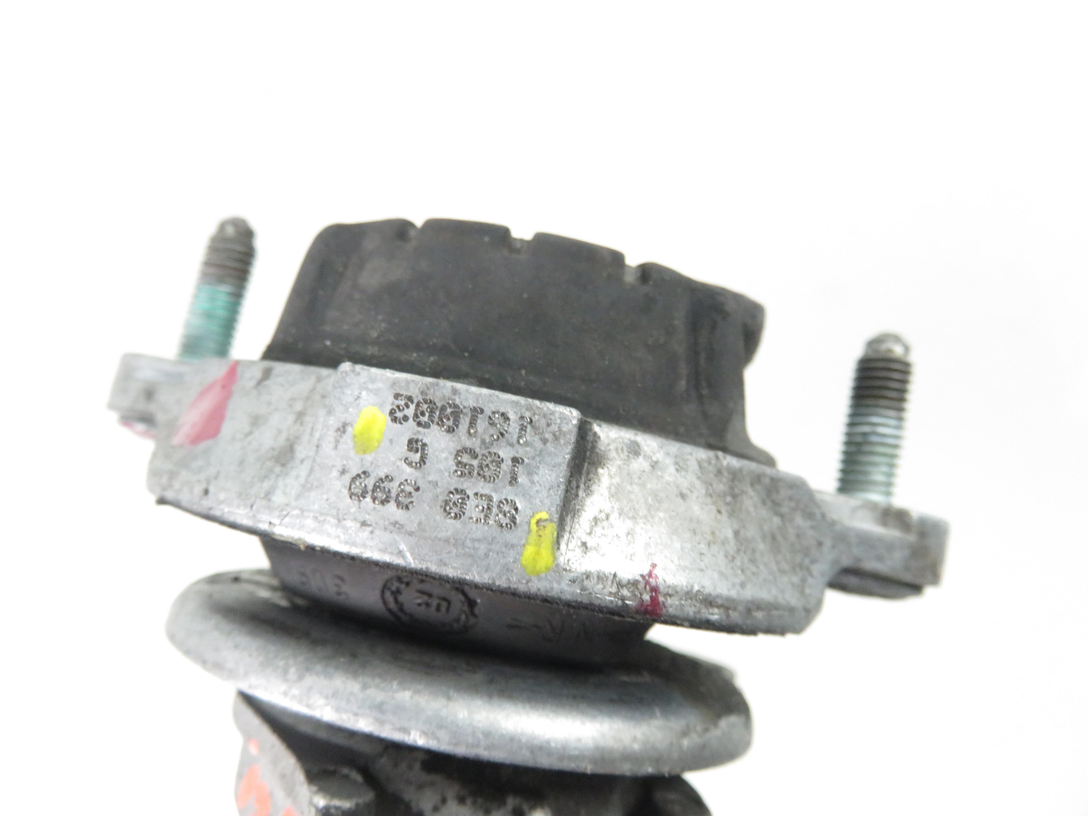 AUDI A4 B6/8E (2000-2005) Кронштейн крепления коробки передач 8E0399115K,8E0399105G 24818438