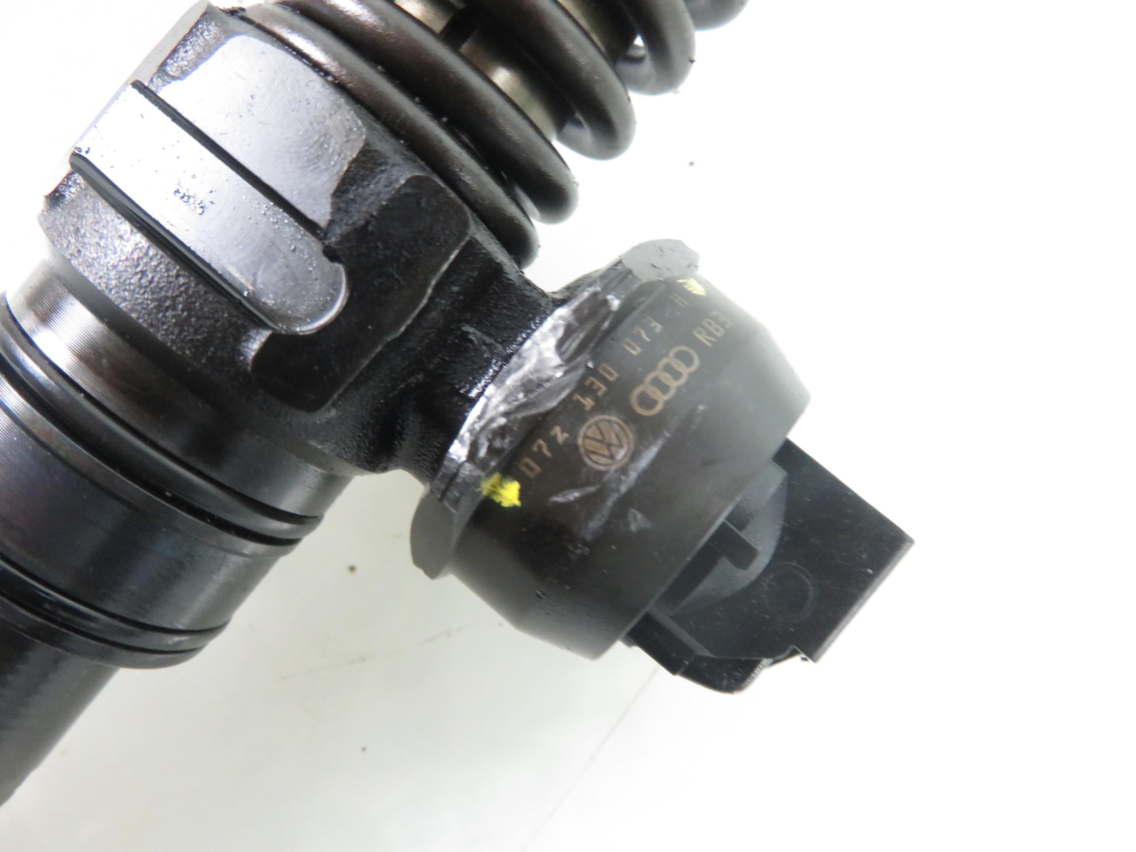 VOLKSWAGEN Touareg 1 generation (2002-2010) Injector de ulei 07Z130073H, 0414720220 24840370