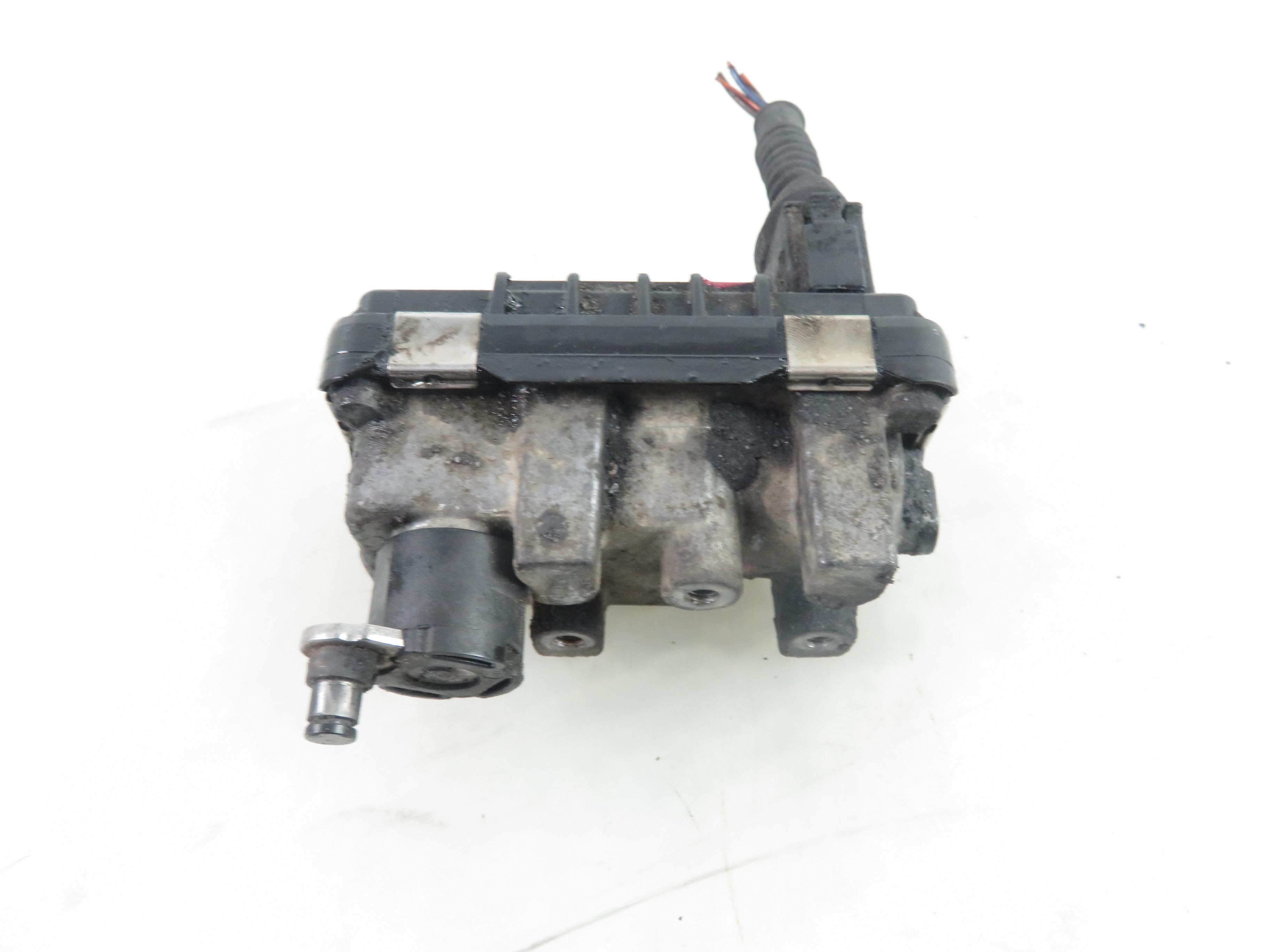 VOLKSWAGEN Touareg 1 generation (2002-2010) Electrical Turbocharger Control 6NW008412712120 24840368