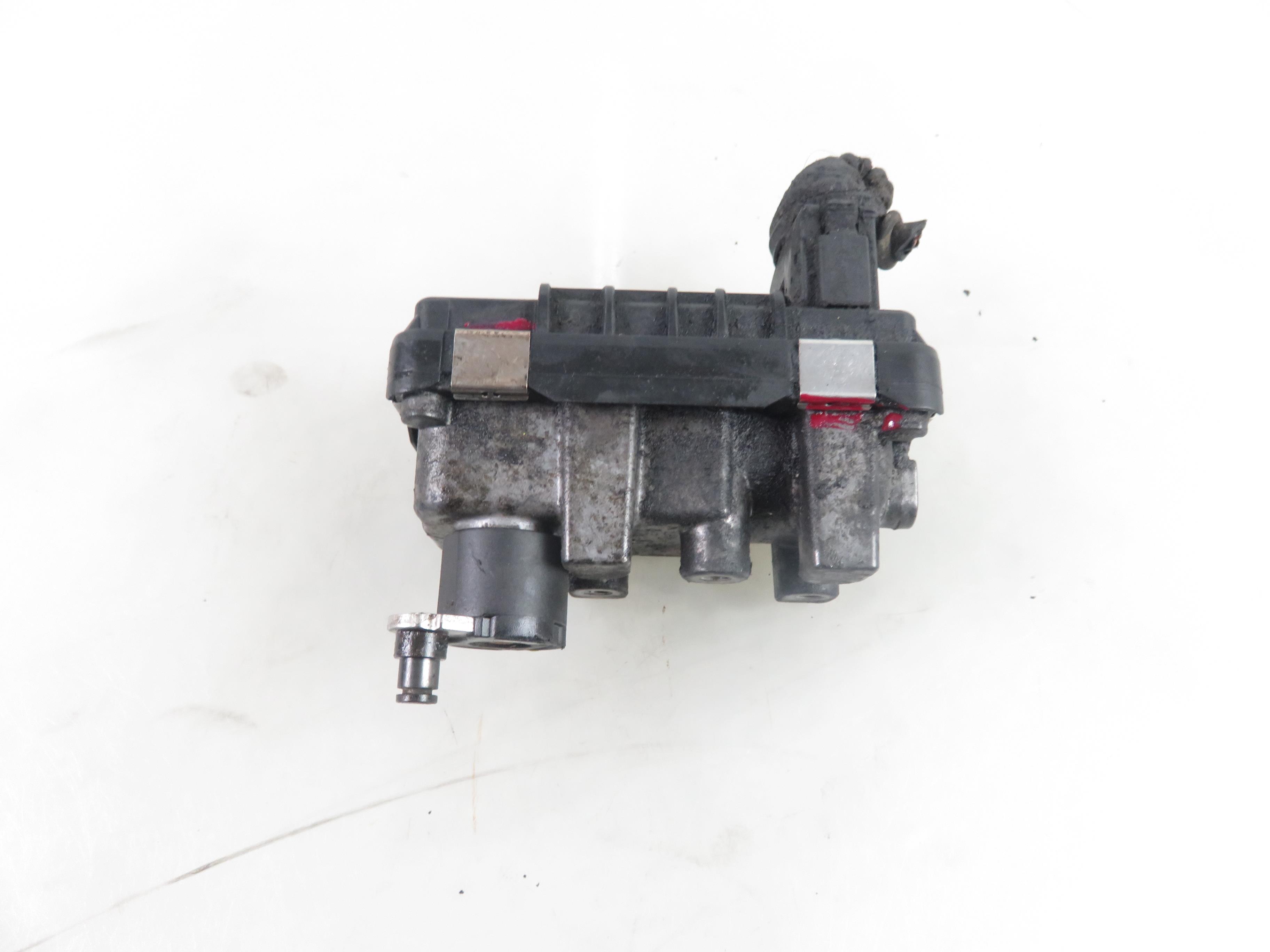 VOLKSWAGEN Touareg 1 generation (2002-2010) Electrical Turbocharger Control 6NW008412712120 24840182