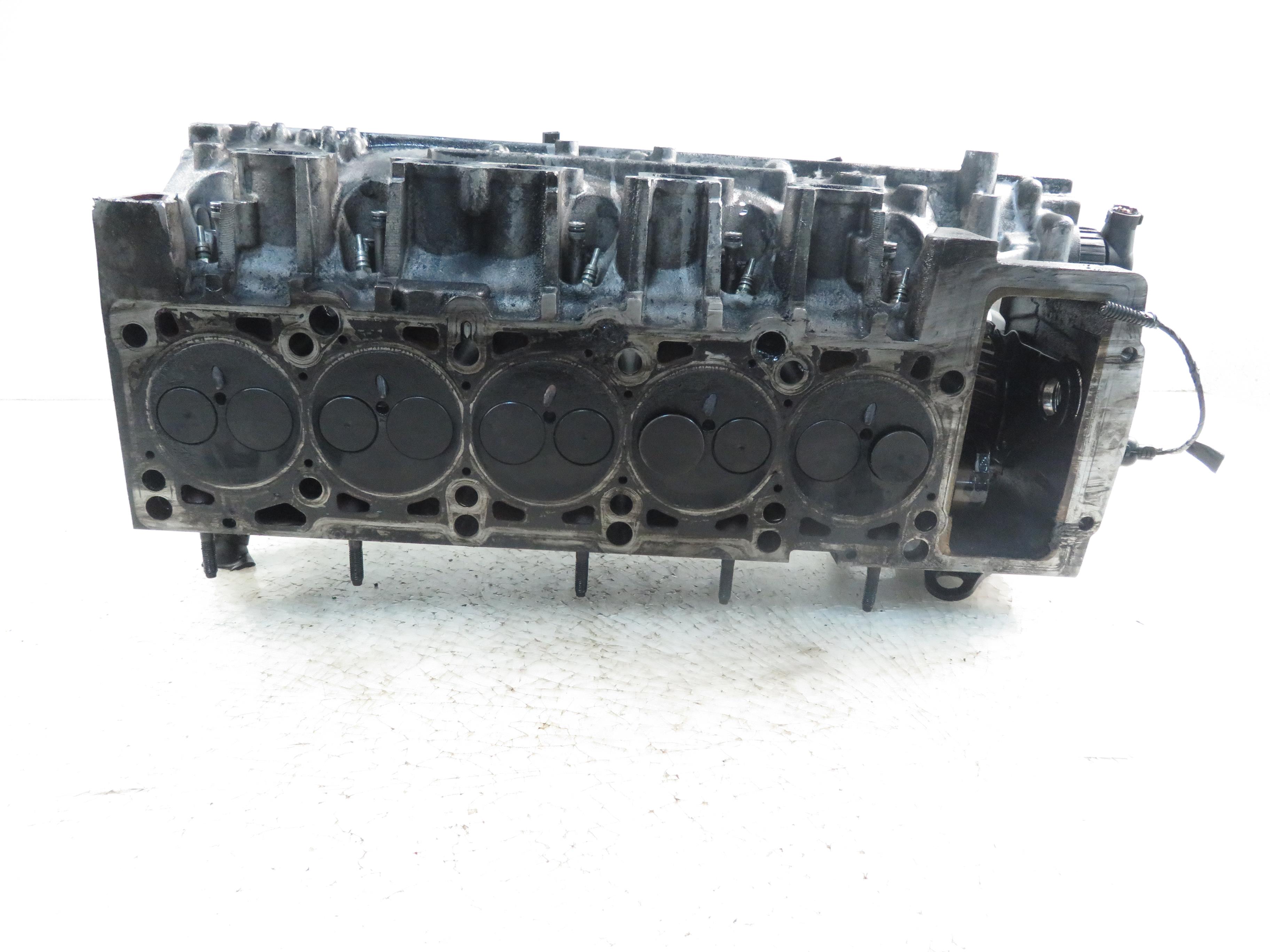 VOLKSWAGEN Touareg 1 generation (2002-2010) Engine Cylinder Head R070103373A 24864757
