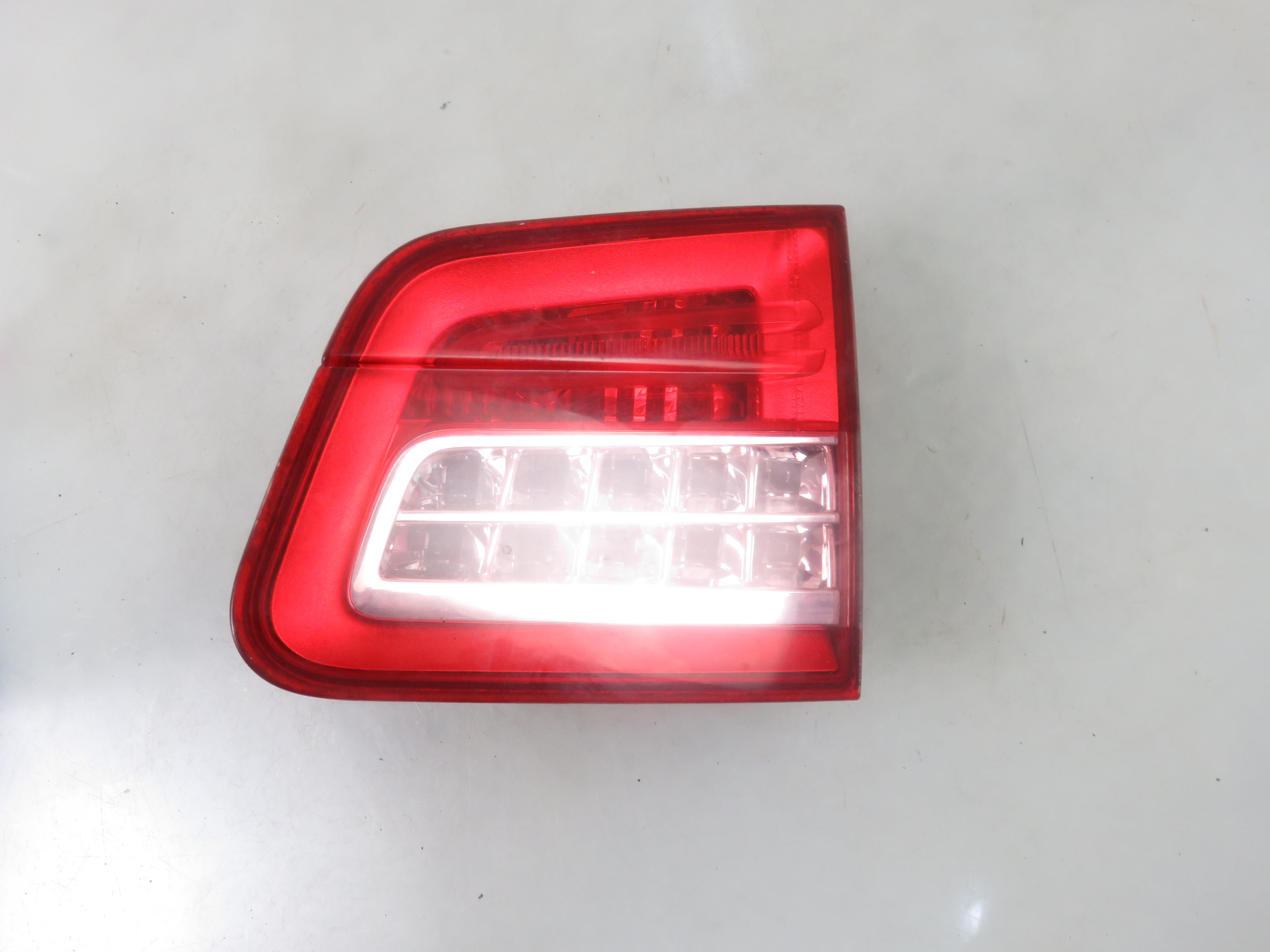 CITROËN C5 2 generation (2008-2017) Rear Right Taillight Lamp 9687582980, VP8X7X13404B 25104491