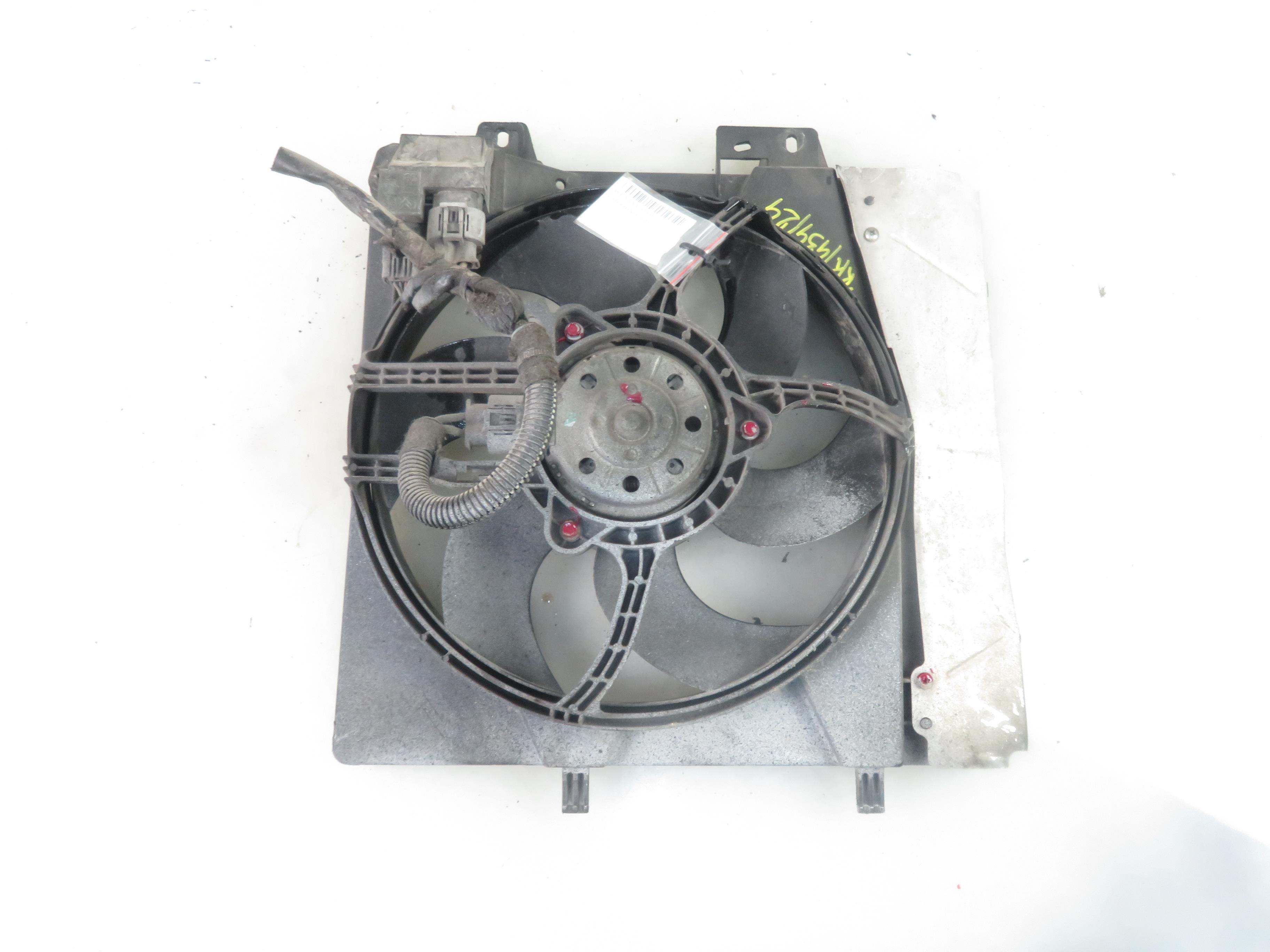 PEUGEOT 207 1 generation (2006-2009) Diffuser Fan 8240503 24980884