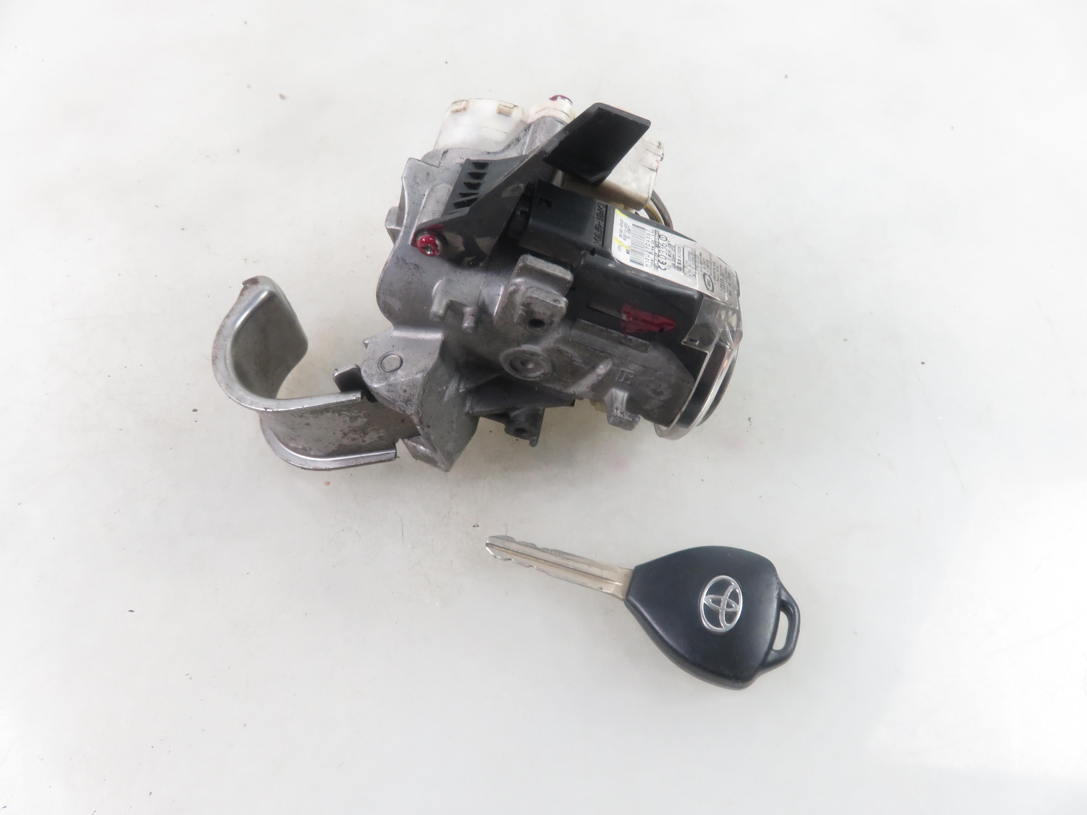 TOYOTA Auris 1 generation (2006-2012) Gyújtászár 8978342020, 45020424 25104796