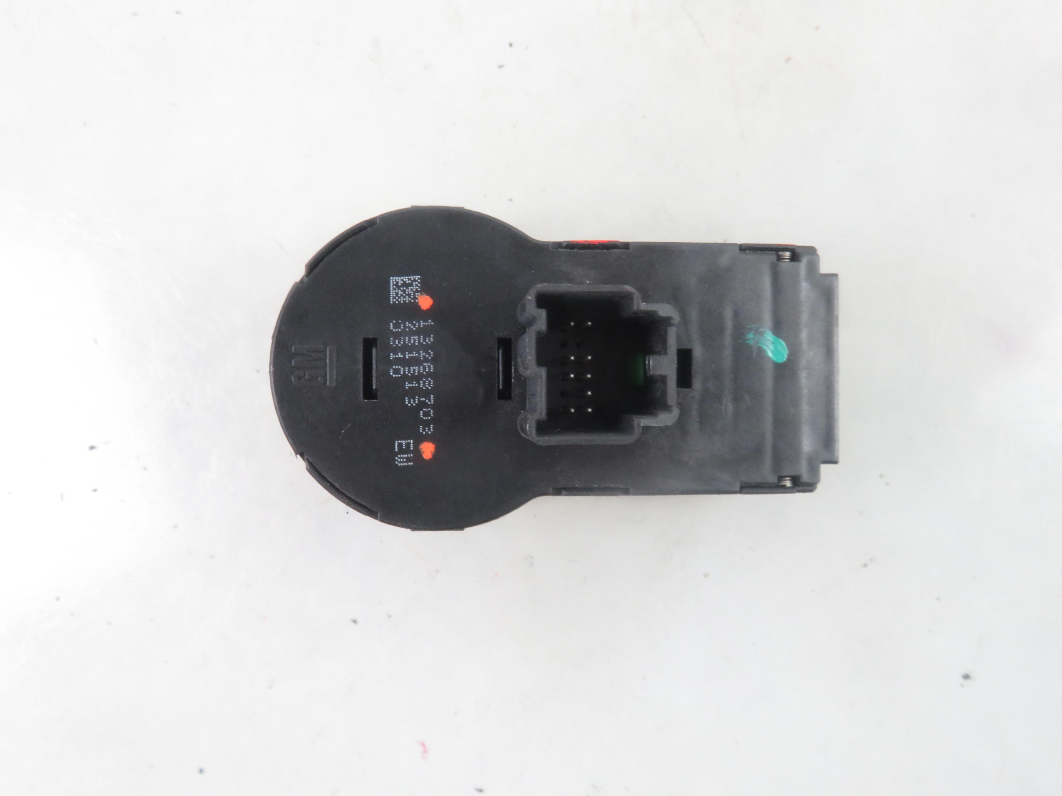 OPEL Astra J (2009-2020) Headlight Switch Control Unit 13268703 25001414