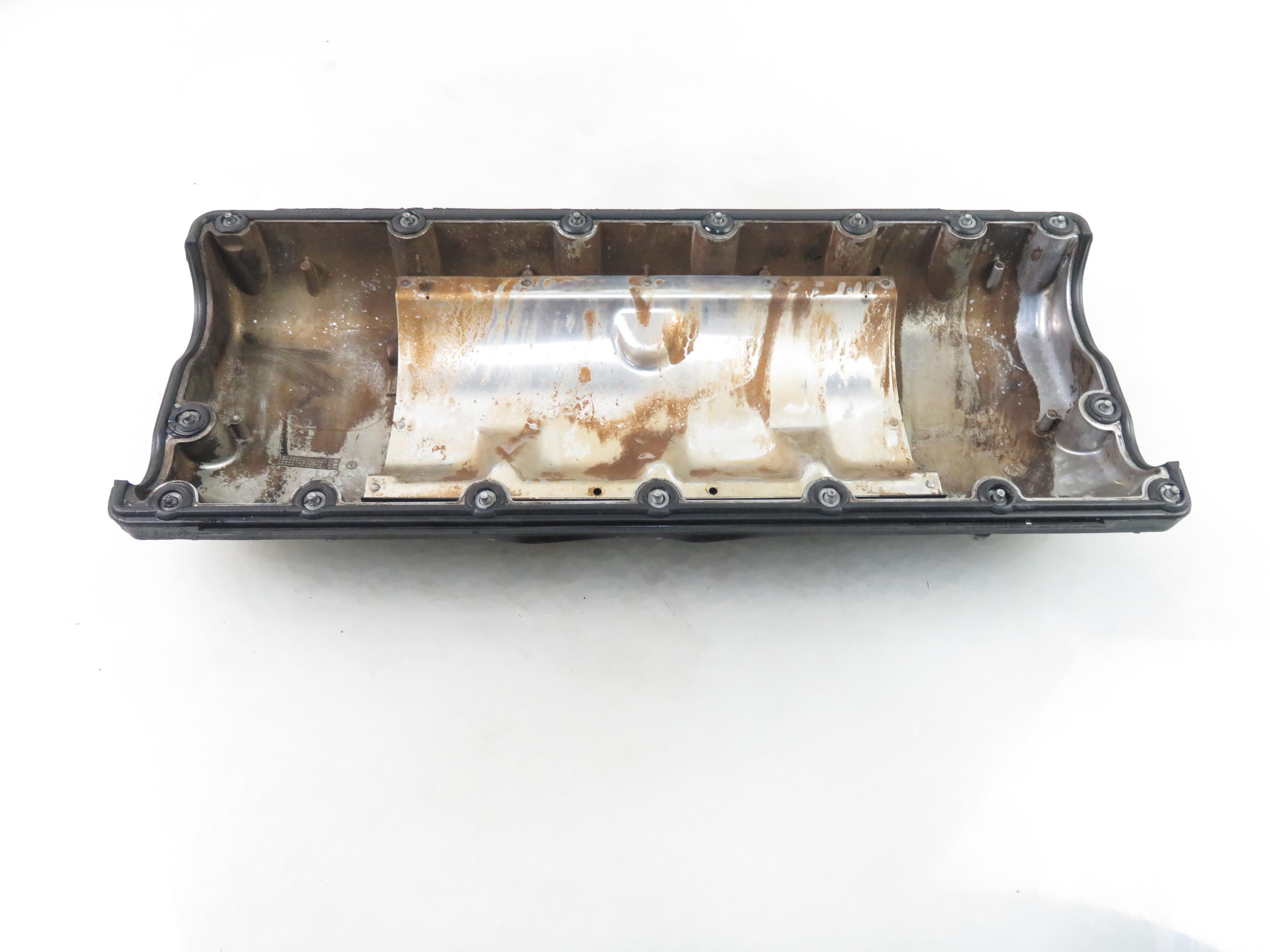 VOLKSWAGEN Touareg 1 generation (2002-2010) Valve Cover 07Z103469 24980448