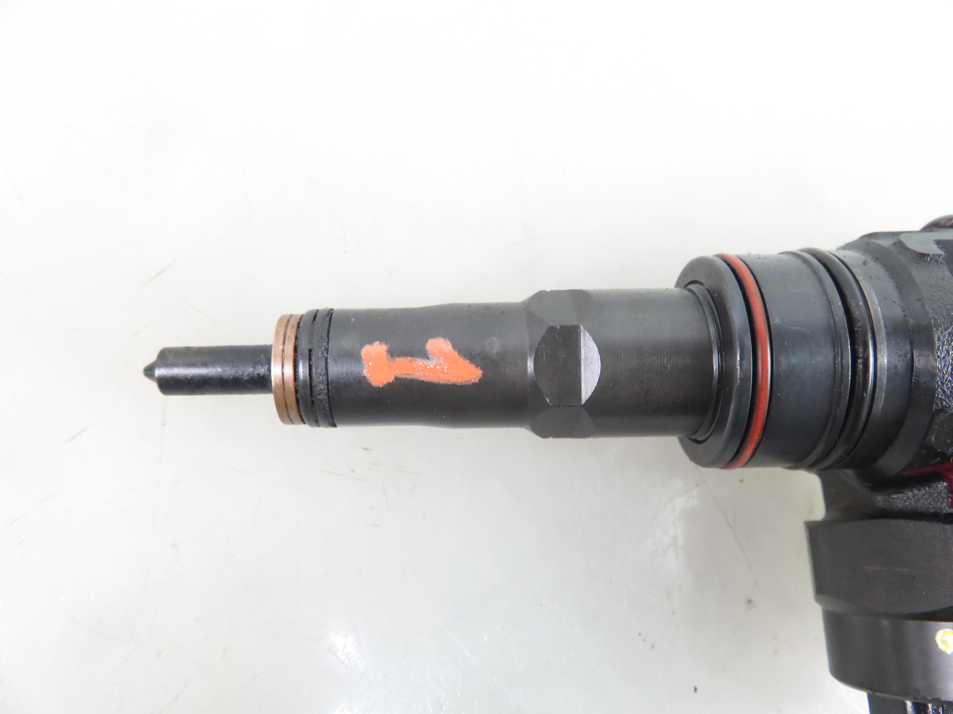 VOLKSWAGEN Golf 4 generation (1997-2006) Injector de ulei 038130073J, 0414720015 25451136