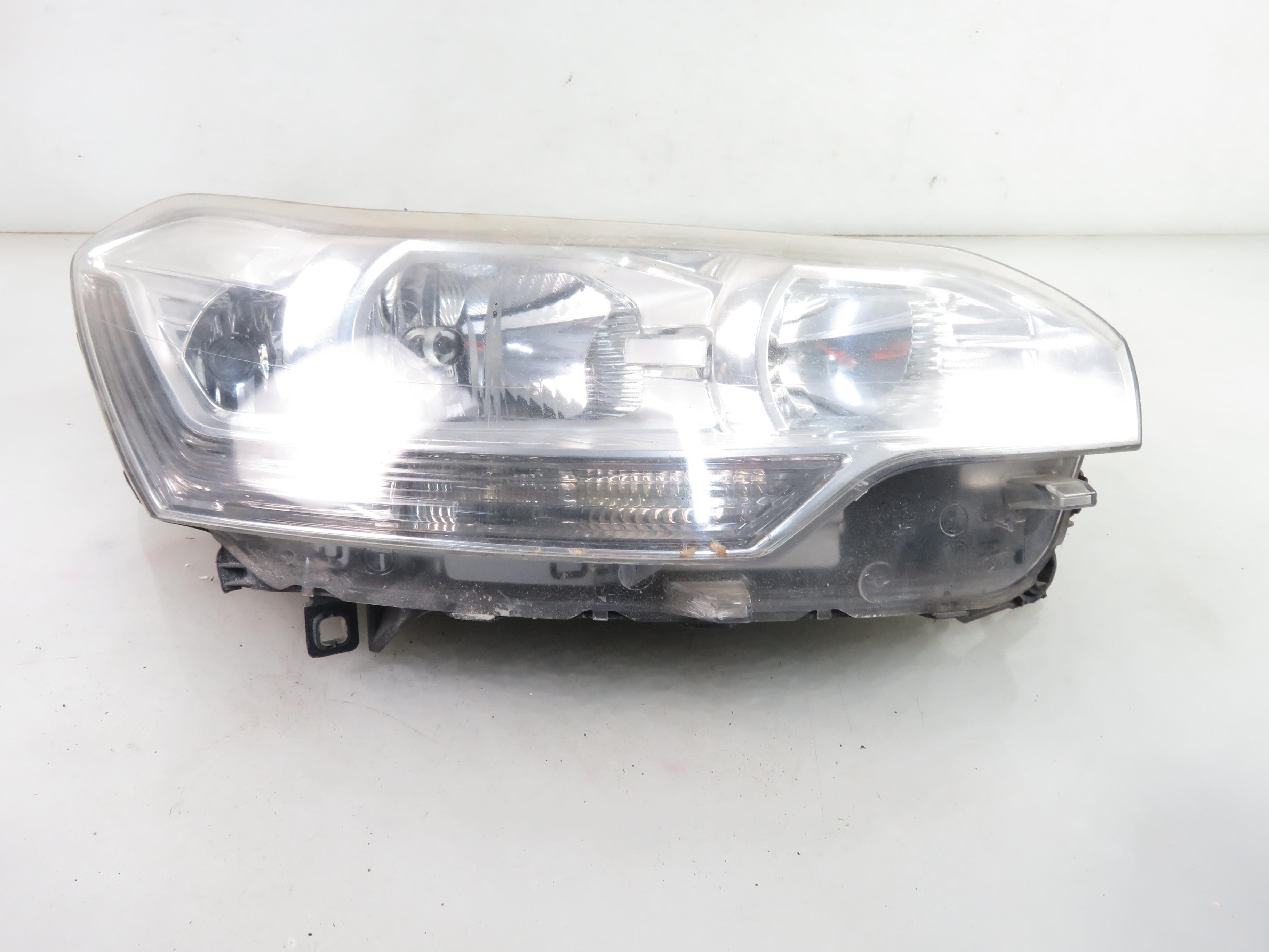 CITROËN C5 2 generation (2008-2017) Front Right Headlight 9684845280 25001381