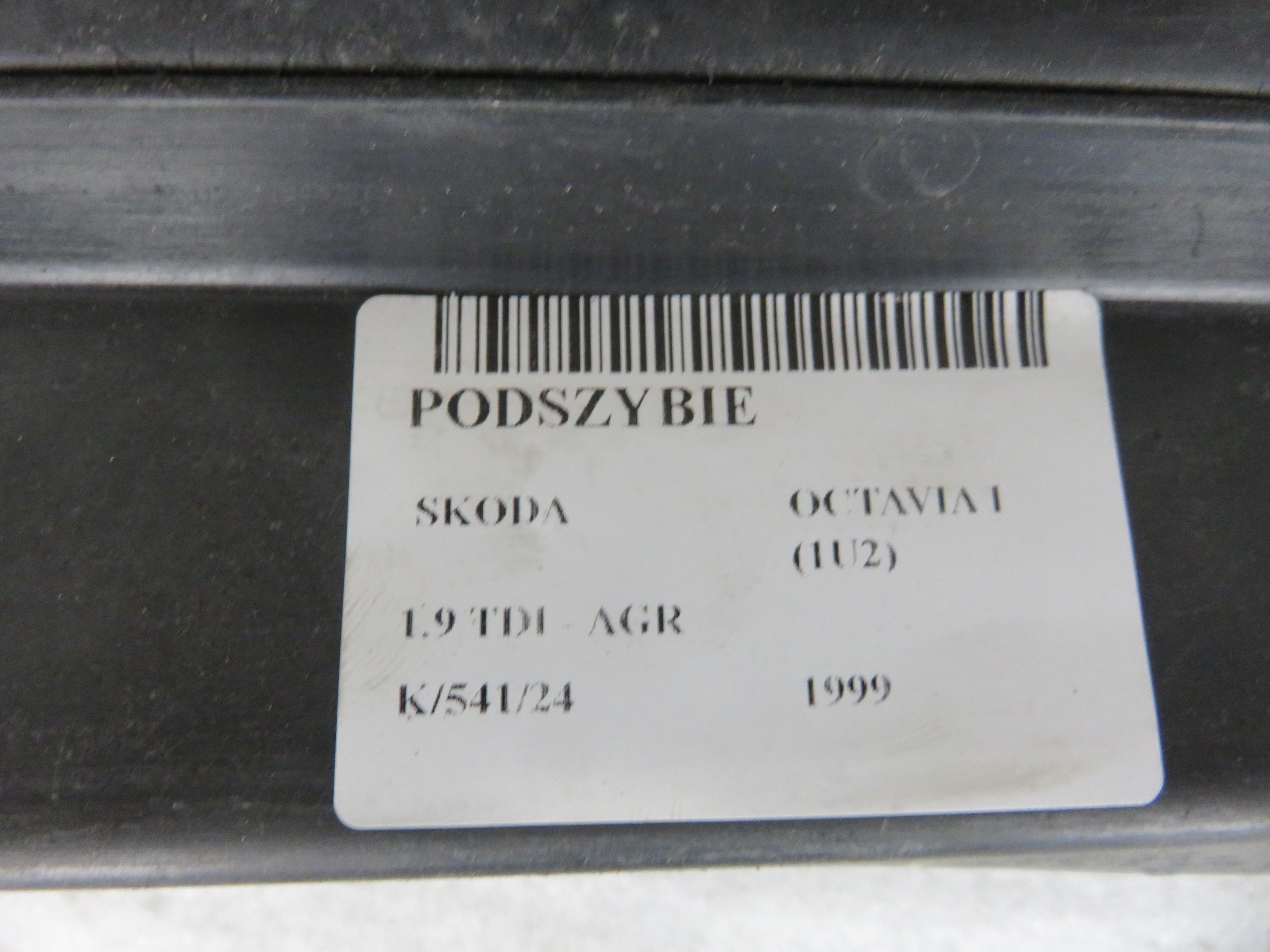SKODA Octavia 1 generation (1996-2010) Панель Scuttle 1U0819404A, 1U0819403A, 1U1819979A 25340569