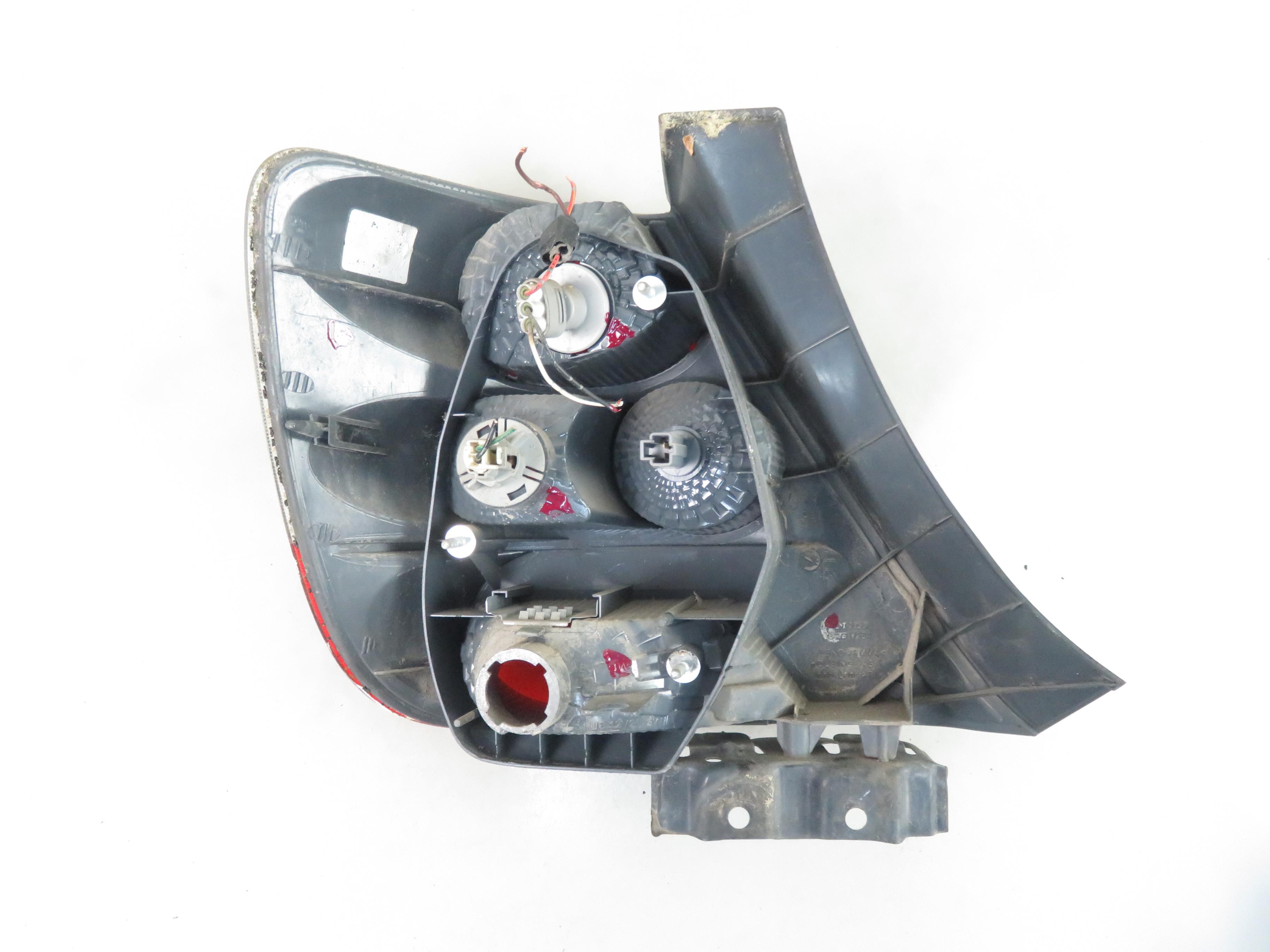 HONDA Civic 7 generation (2000-2005) Feu arrière droit 25191850