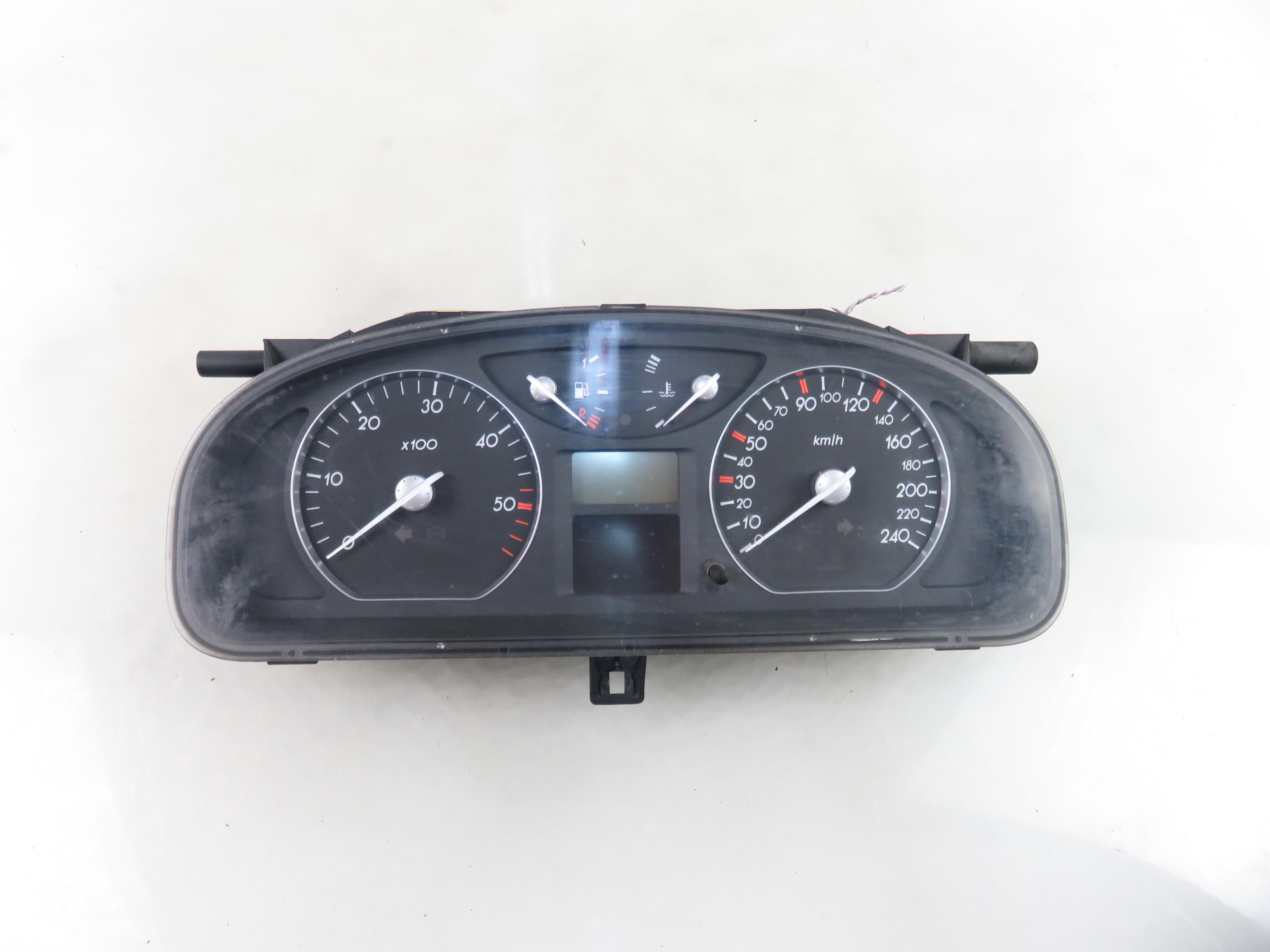 RENAULT Laguna 2 generation (2001-2007) Speedometer 8200328449 25409426