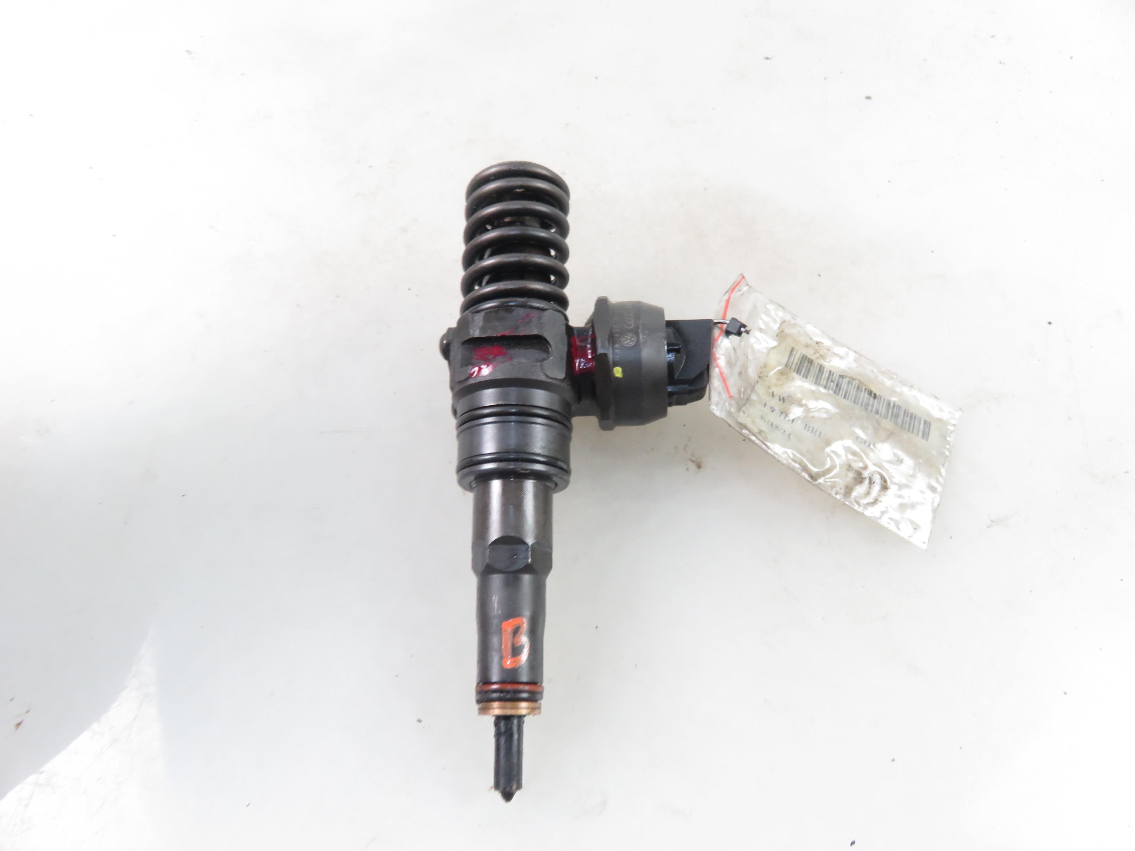 VOLKSWAGEN Golf 5 generation (2003-2009) Oil Injector 038130073AG, 0414720215 25104552