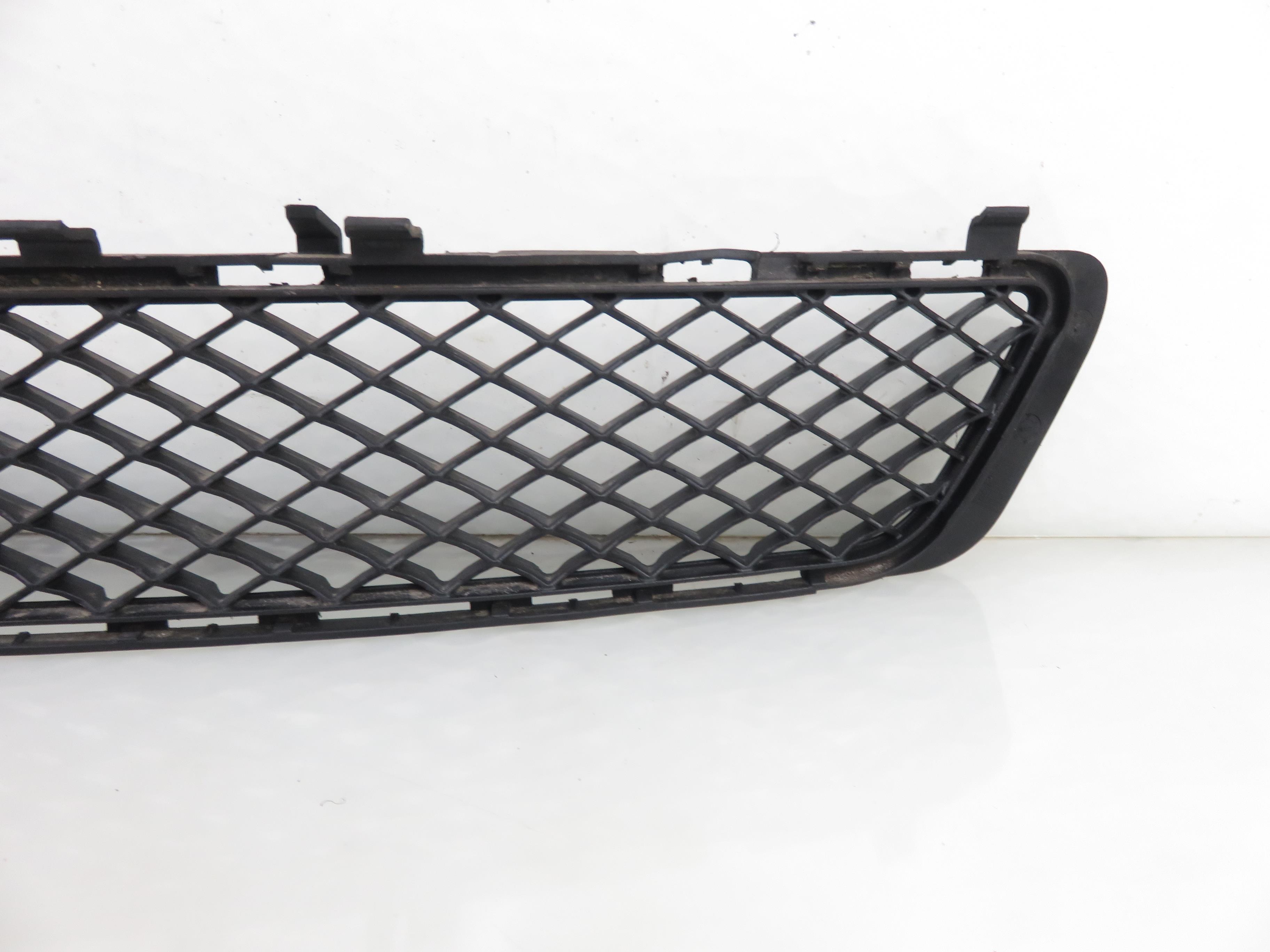 MERCEDES-BENZ E-Class W212/S212/C207/A207 (2009-2016) Forreste kofanger Nedre Grill A2128850023, A2128850523 25758414