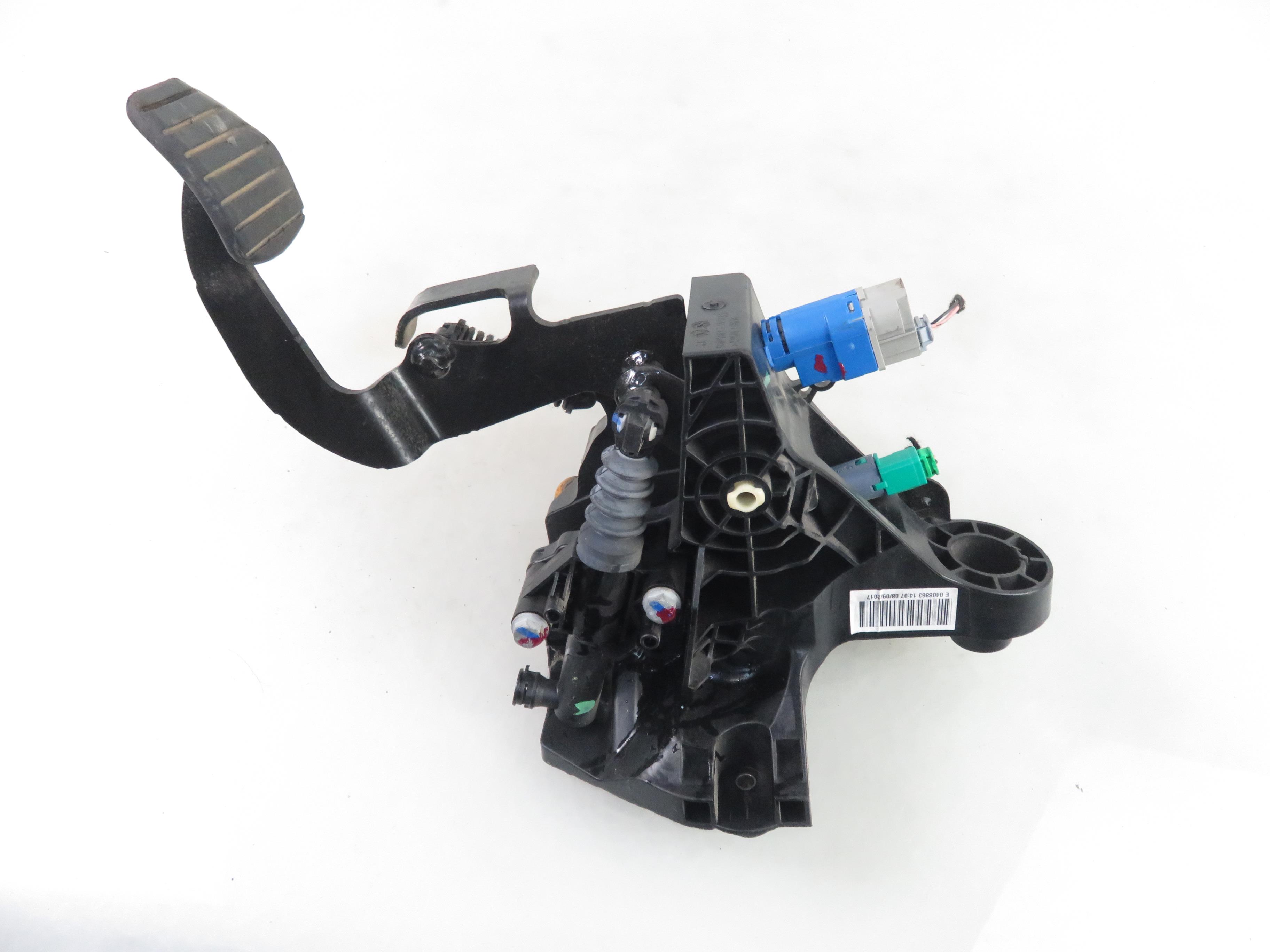 RENAULT Trafic 3 generation (2014-2023) Clutch Pedal 93459472, 465033911R 25217292