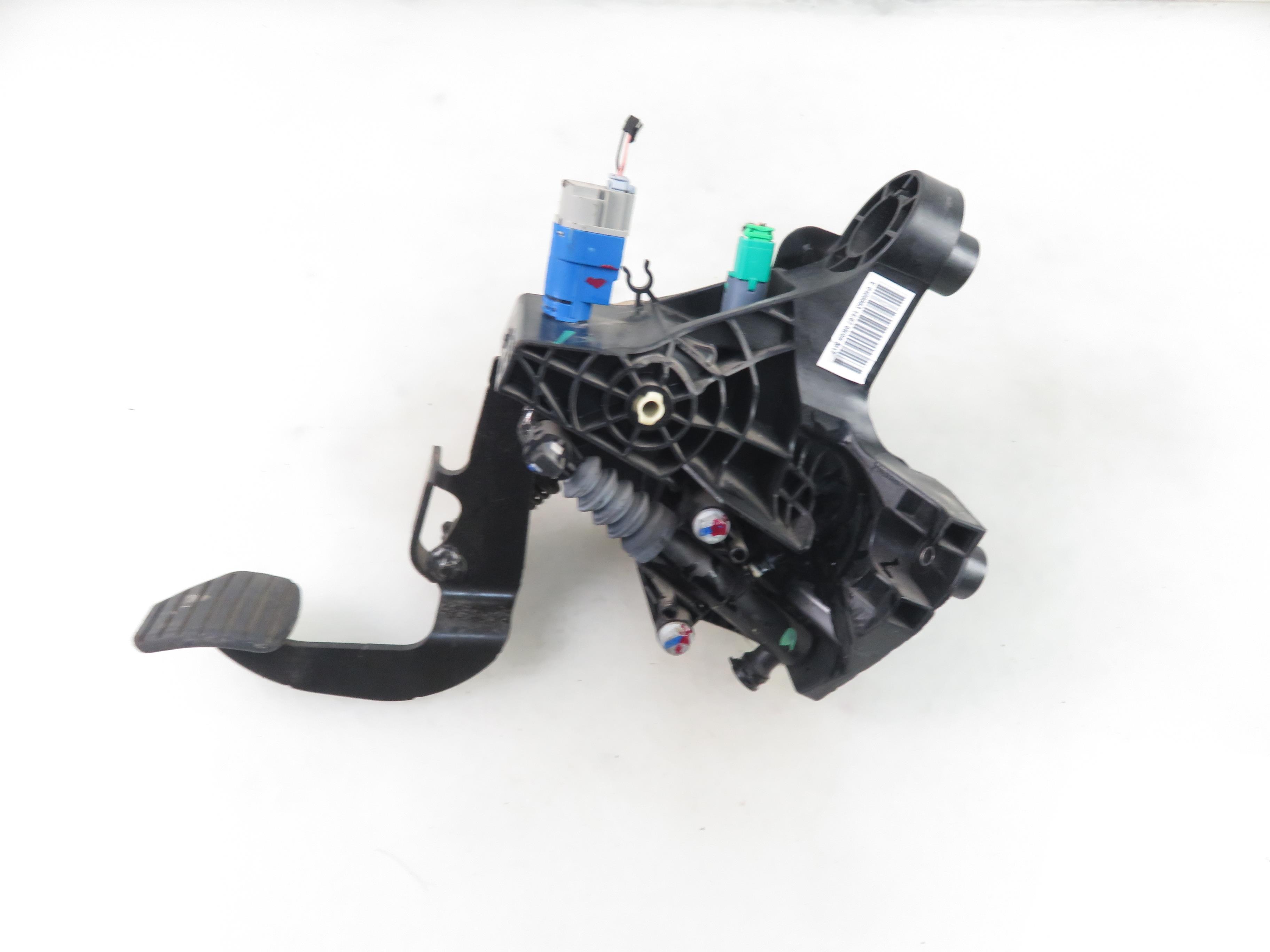 RENAULT Trafic 3 generation (2014-2023) Clutch Pedal 93459472, 465033911R 25217292