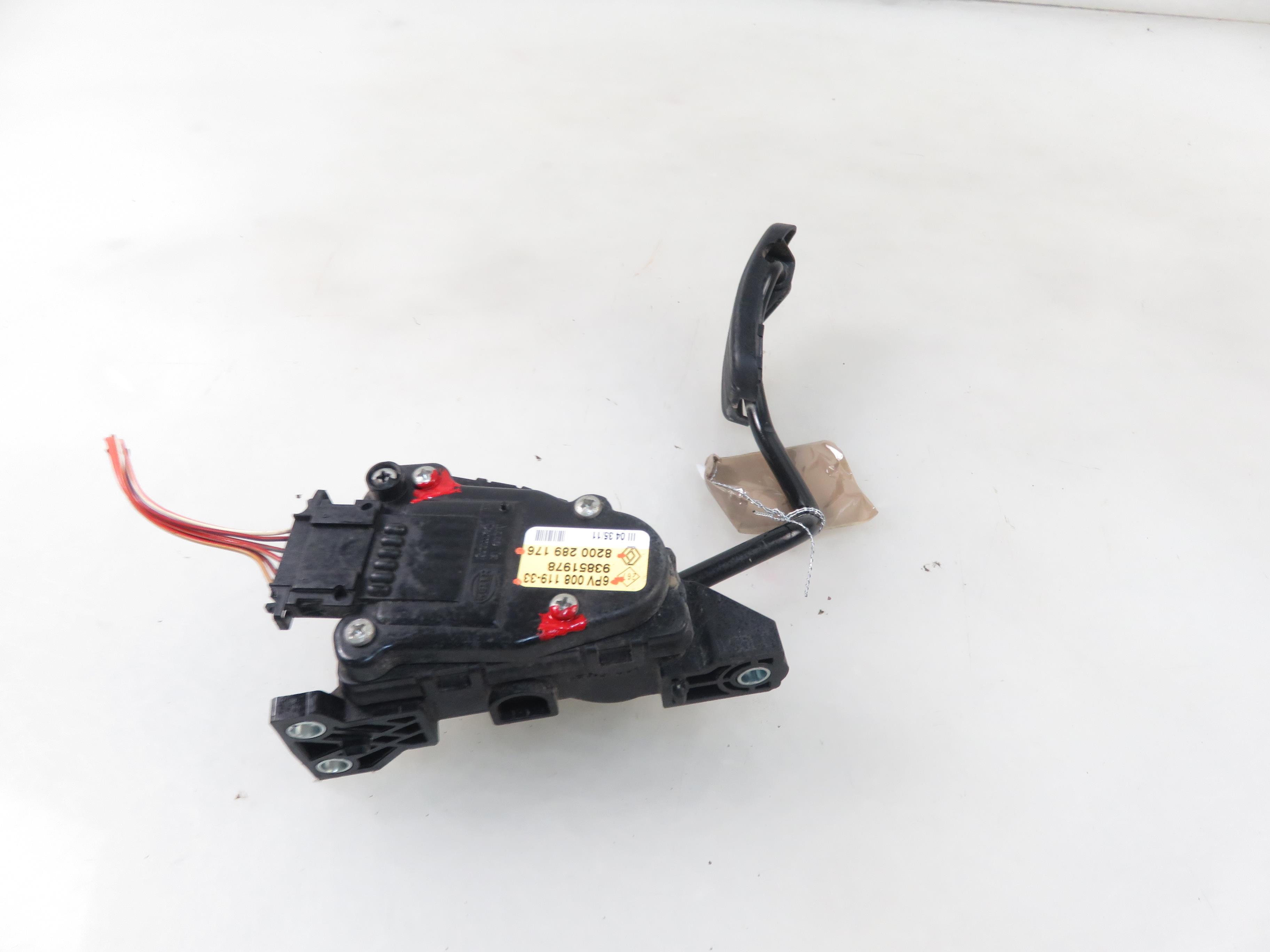 RENAULT Trafic 2 generation (2001-2015) Throttle Pedal 8200289176, 6PV00811933 25341110