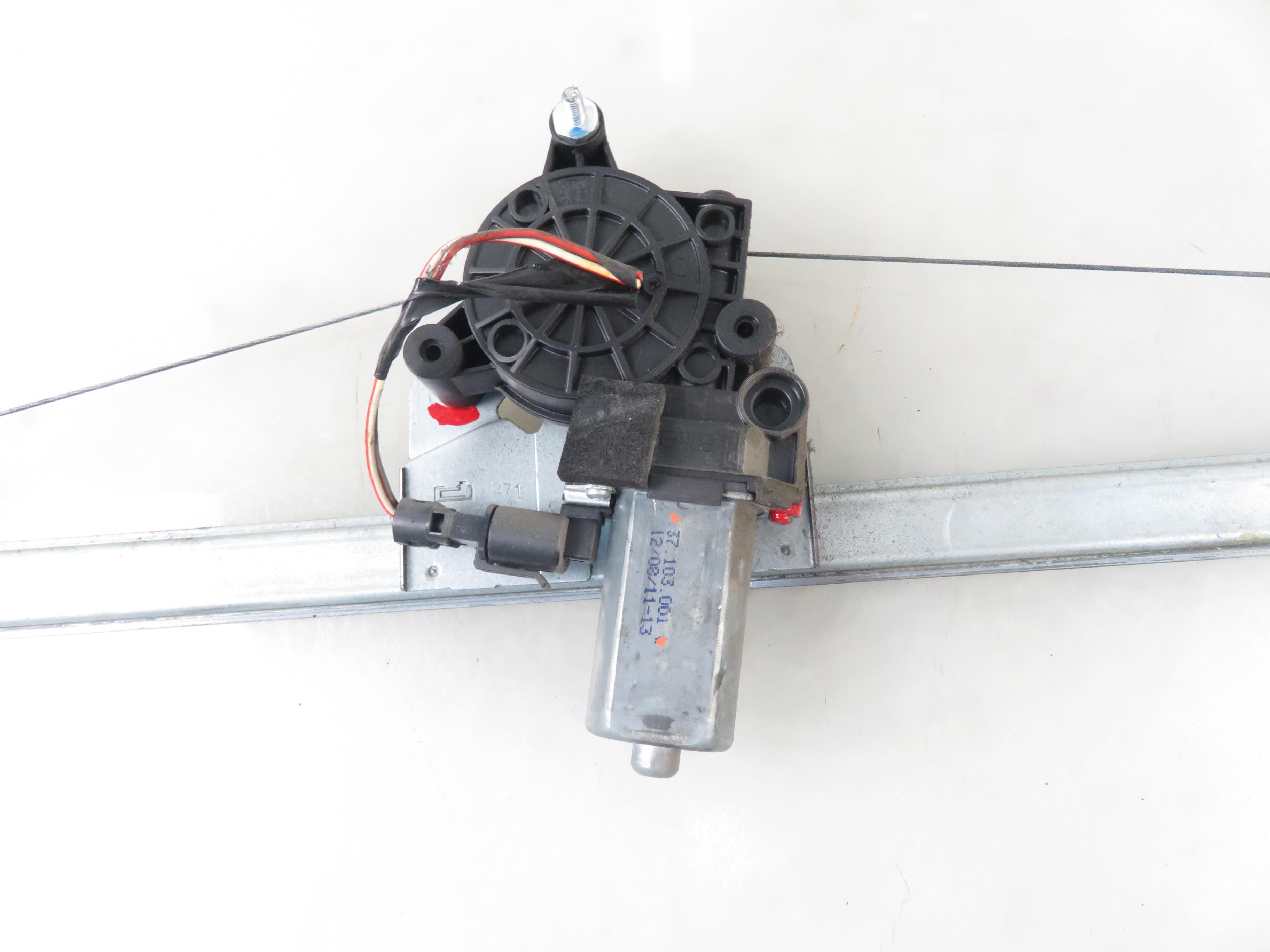 RENAULT Trafic 2 generation (2001-2015) Front Right Door Window Regulator 37103001 25817647