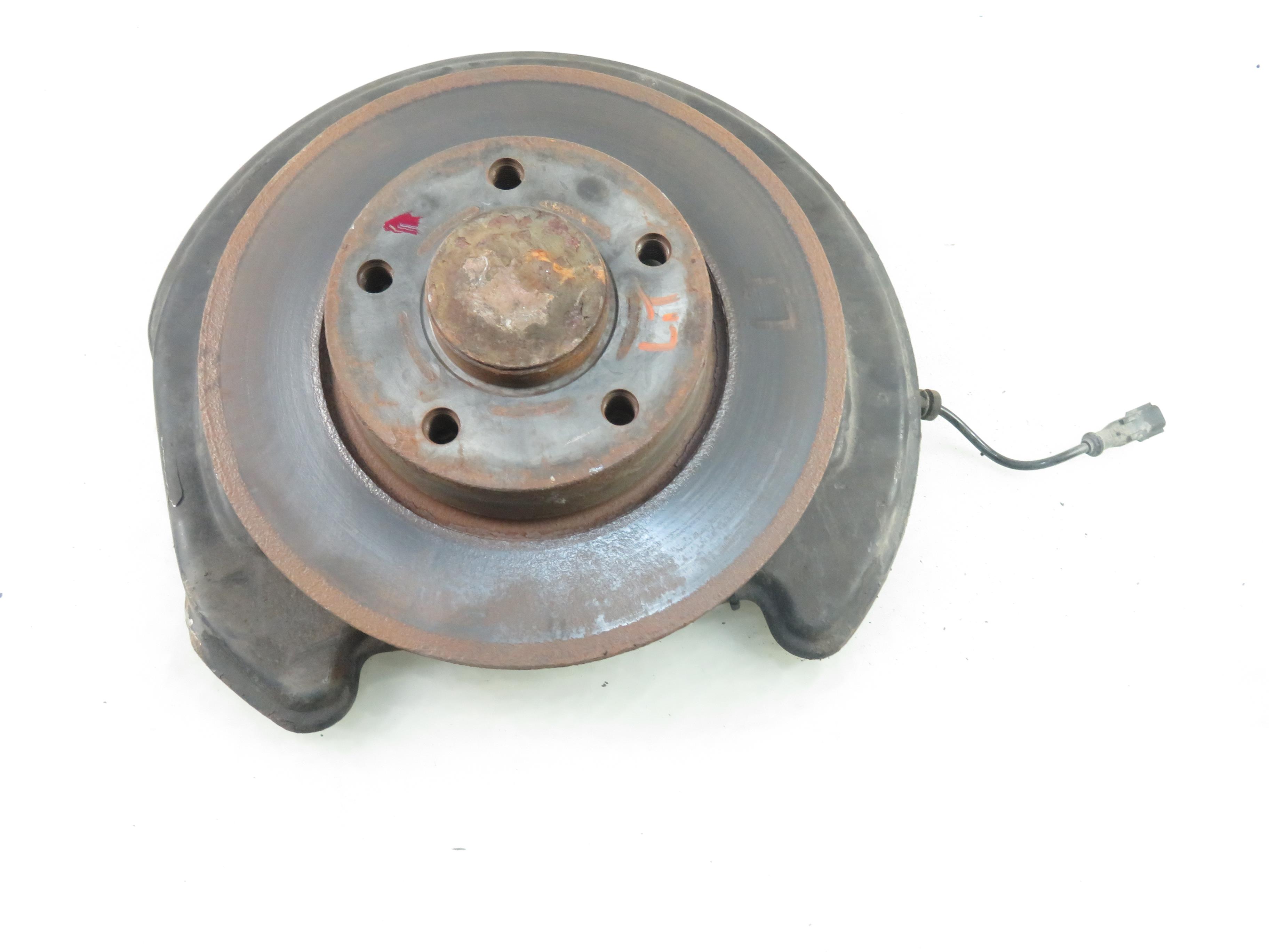 RENAULT Trafic 2 generation (2001-2015) Rear Left Wheel Hub 25301406