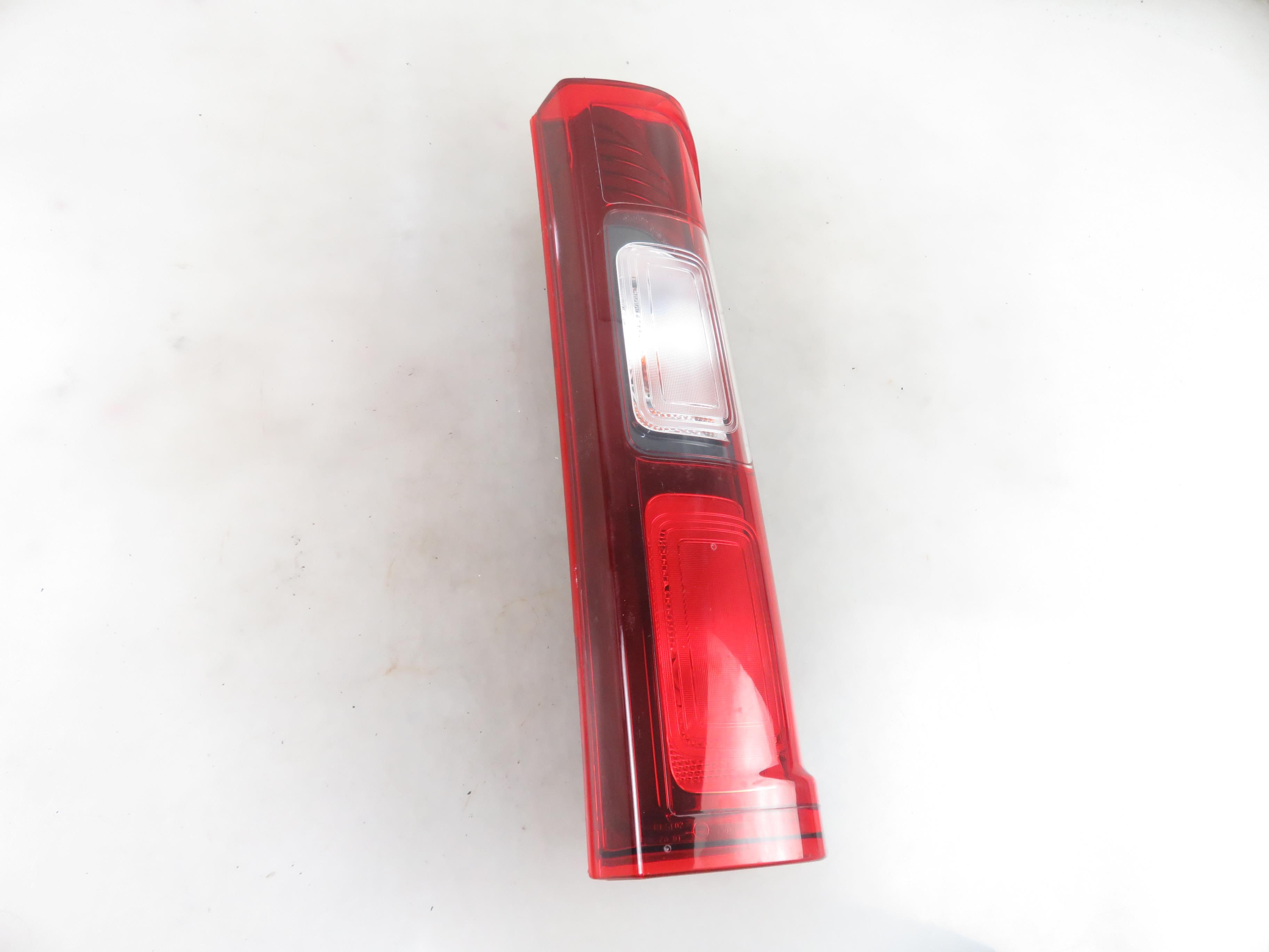 RENAULT Trafic 3 generation (2014-2023) Rear Right Taillight Lamp 265504656R 25681652