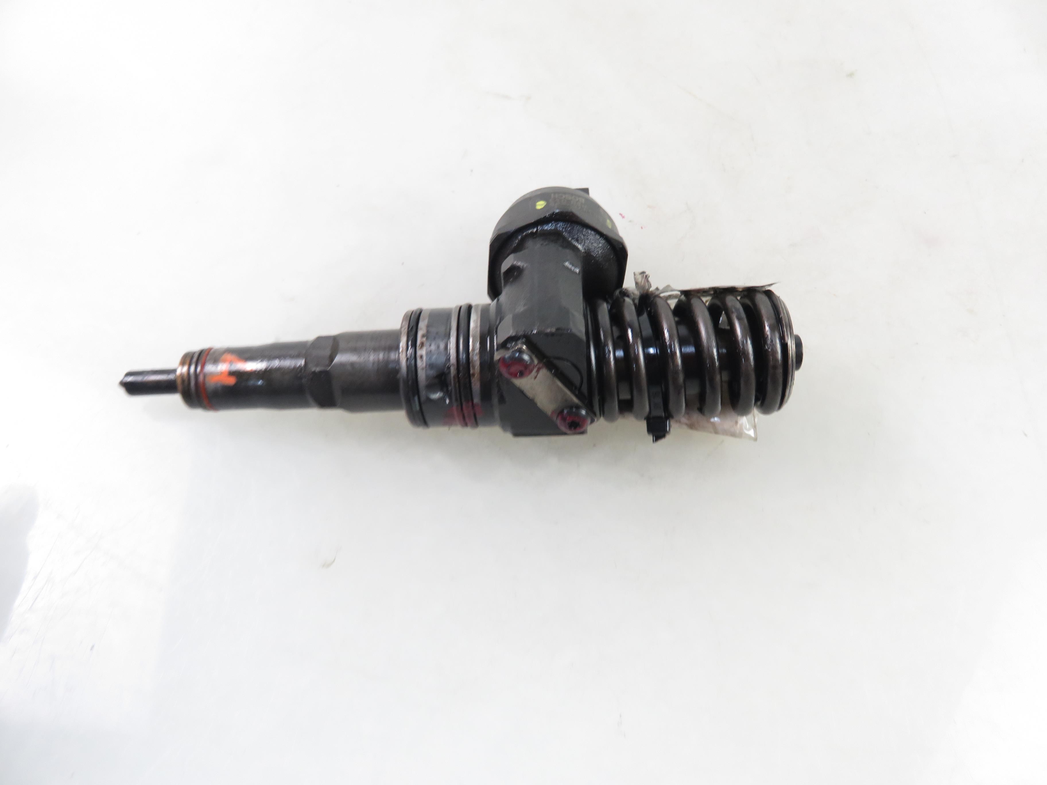 VOLKSWAGEN Passat Variant 1 generation (2010-2024) Oil Injector 038130073BA, 0414720216 25409358