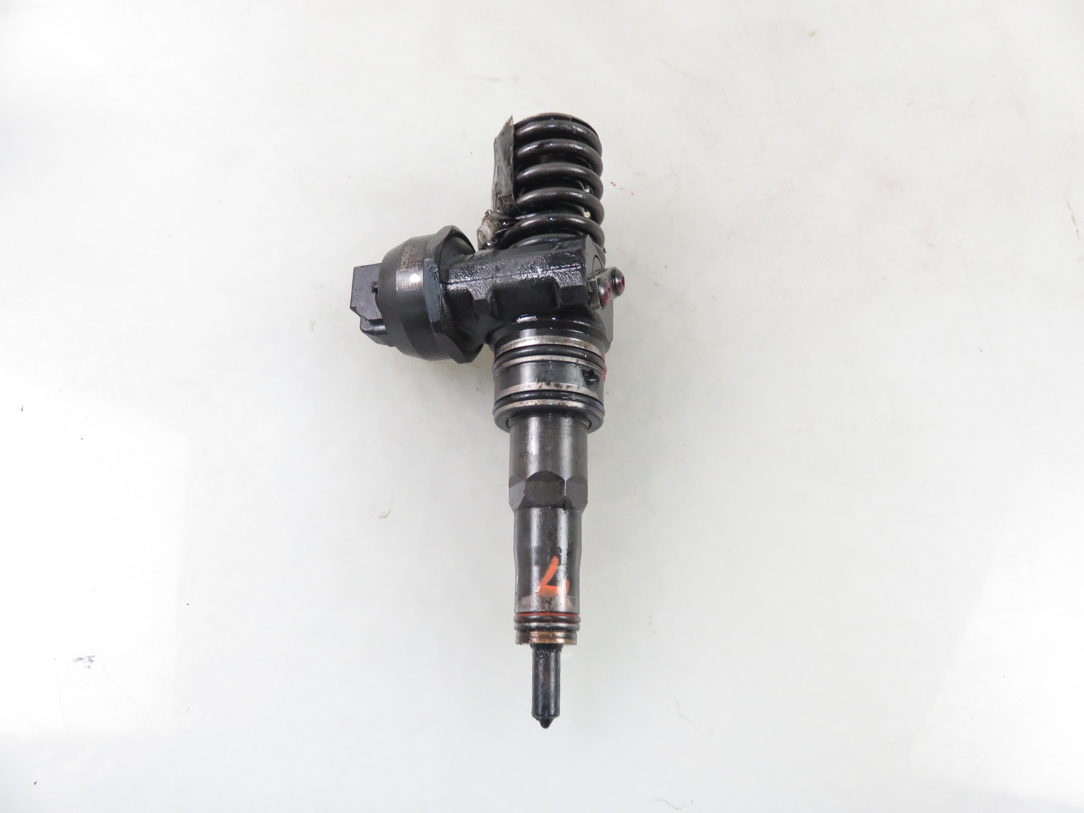 VOLKSWAGEN Passat Variant 1 generation (2010-2024) Injecteur d'huile 038130073BA, 0414720216 25409358