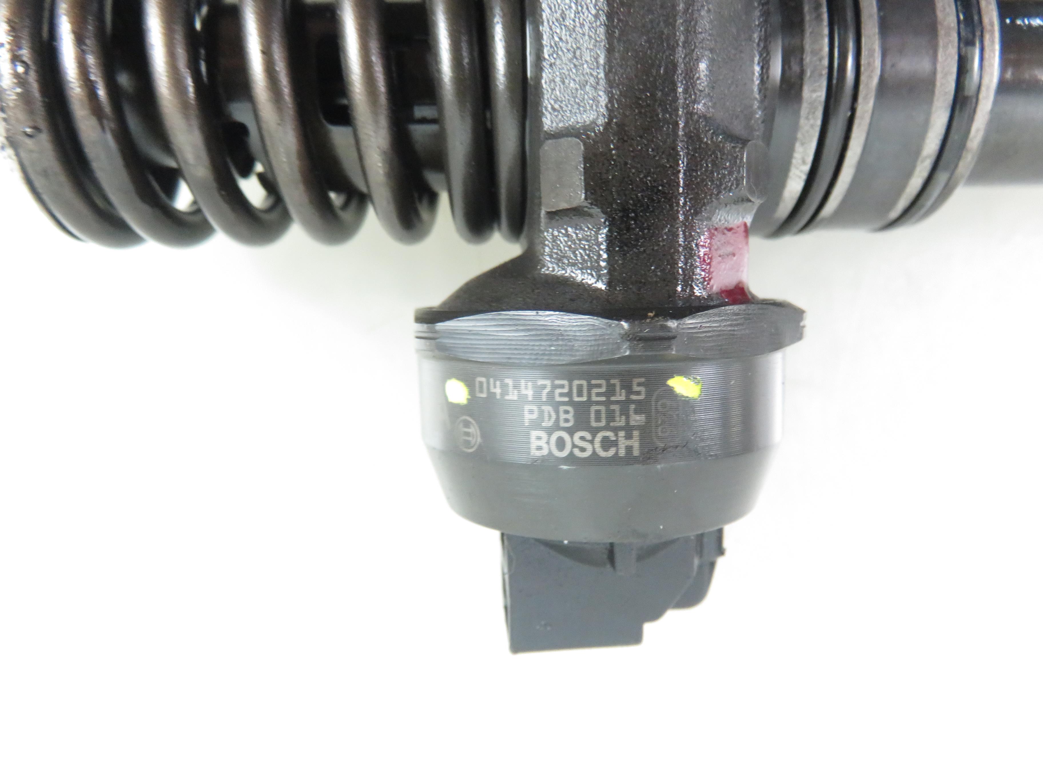 VOLKSWAGEN Golf 5 generation (2003-2009) Injector de ulei 038130073AG, 0414720215 25421888