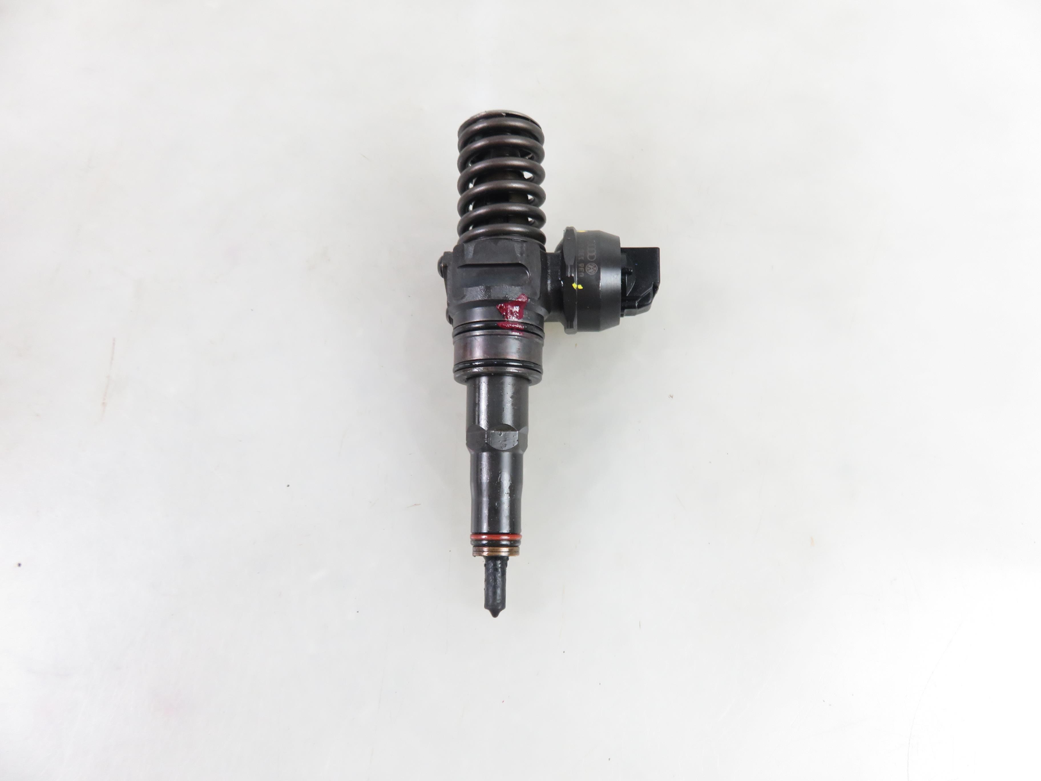 VOLKSWAGEN Golf 5 generation (2003-2009) Injector de ulei 038130073AG, 0414720215 25421967