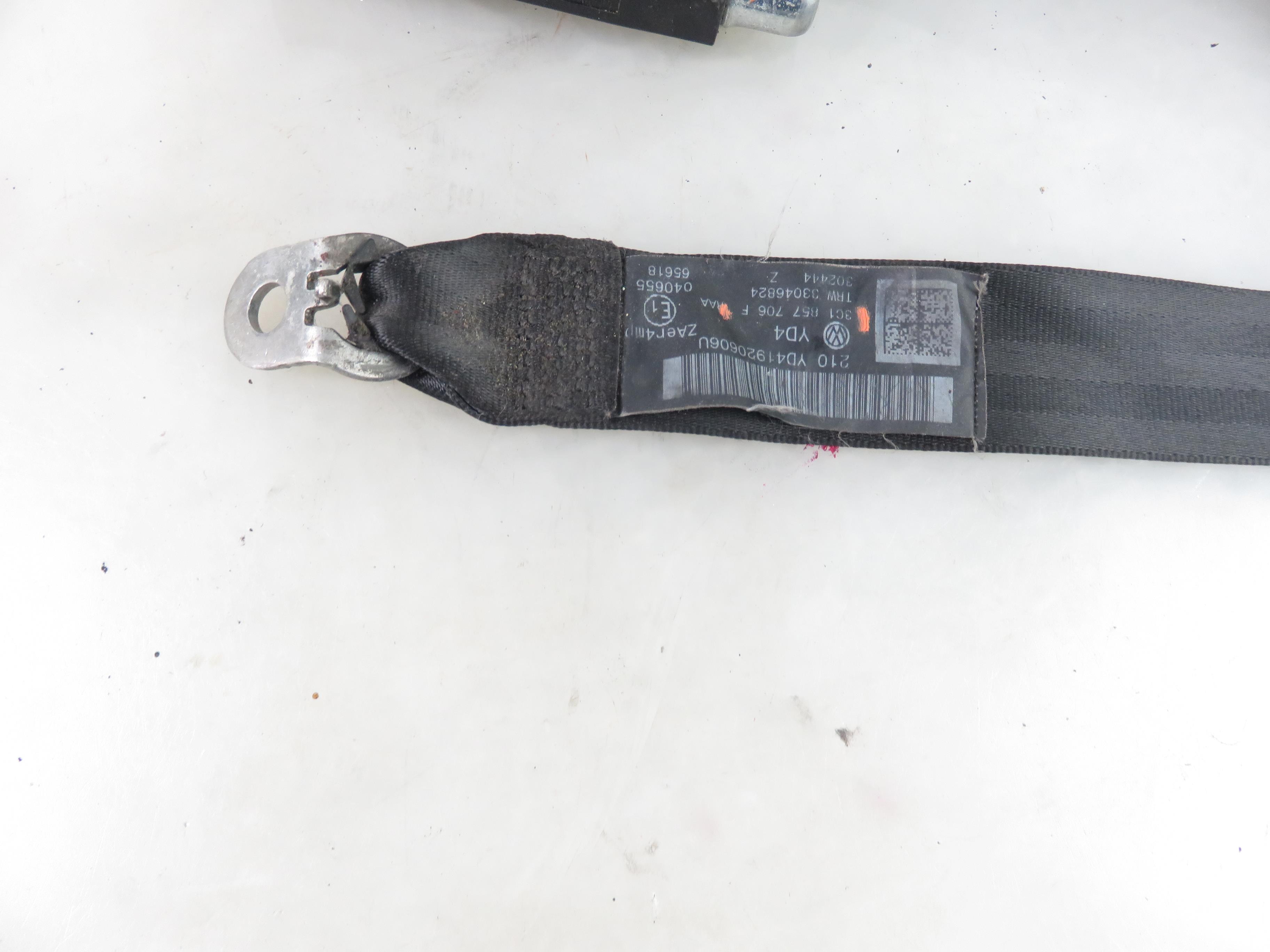 VOLKSWAGEN Passat Variant 1 generation (2010-2024) Front Right Seatbelt 3C1857706F 25758493