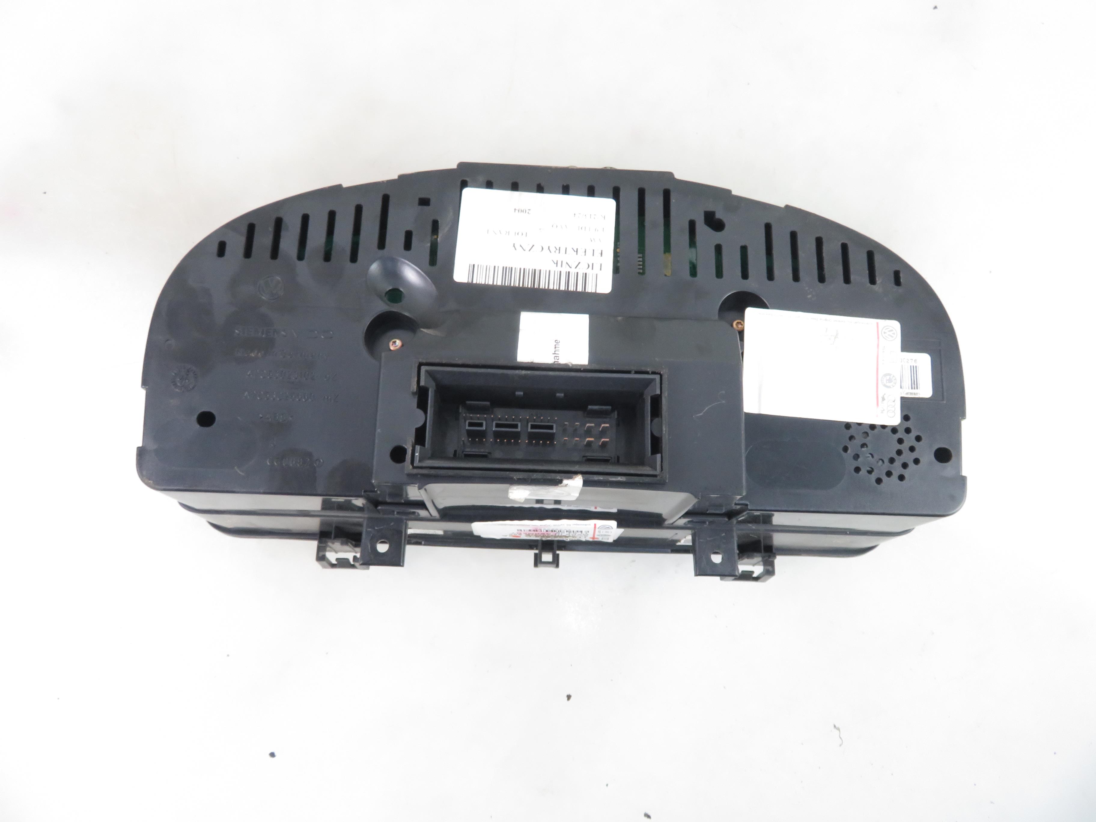 VOLKSWAGEN Touran 1 generation (2003-2015) Instrumentu panelis/spidometrs 1T0920860G 25604760