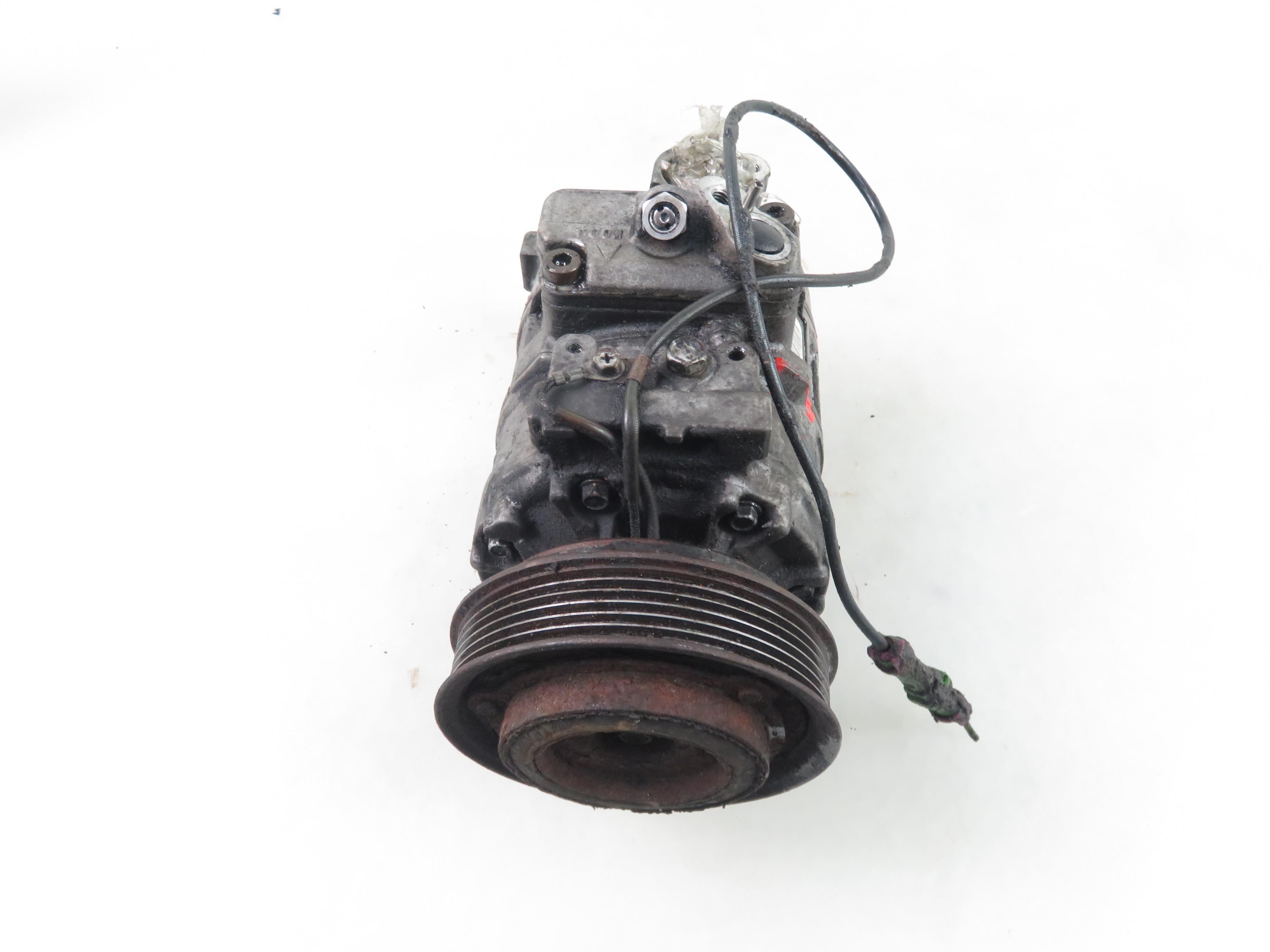 AUDI A8 D2/4D (1994-2002) Air Condition Pump 25451167