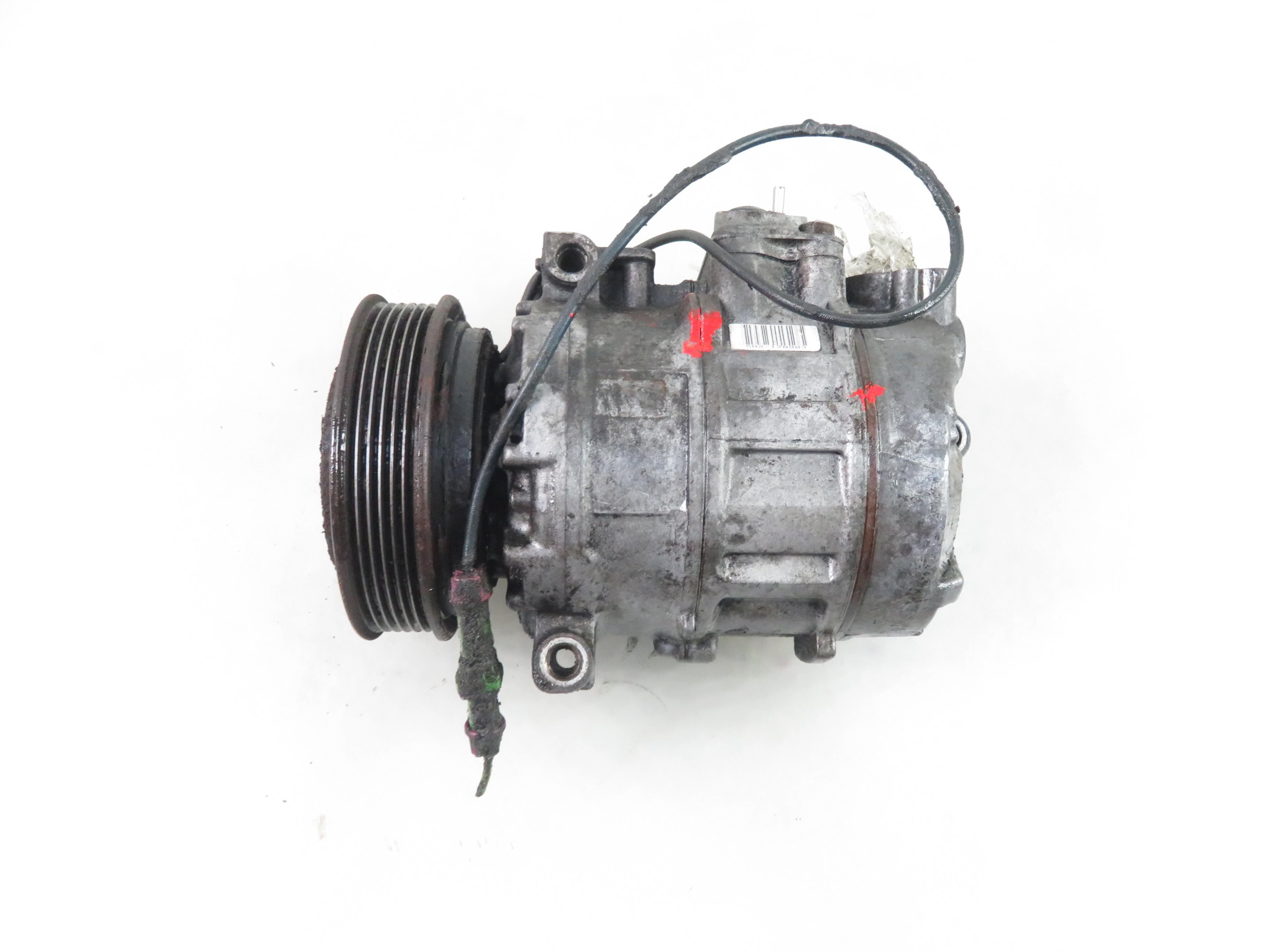 AUDI A8 D2/4D (1994-2002) Air Condition Pump 25451167