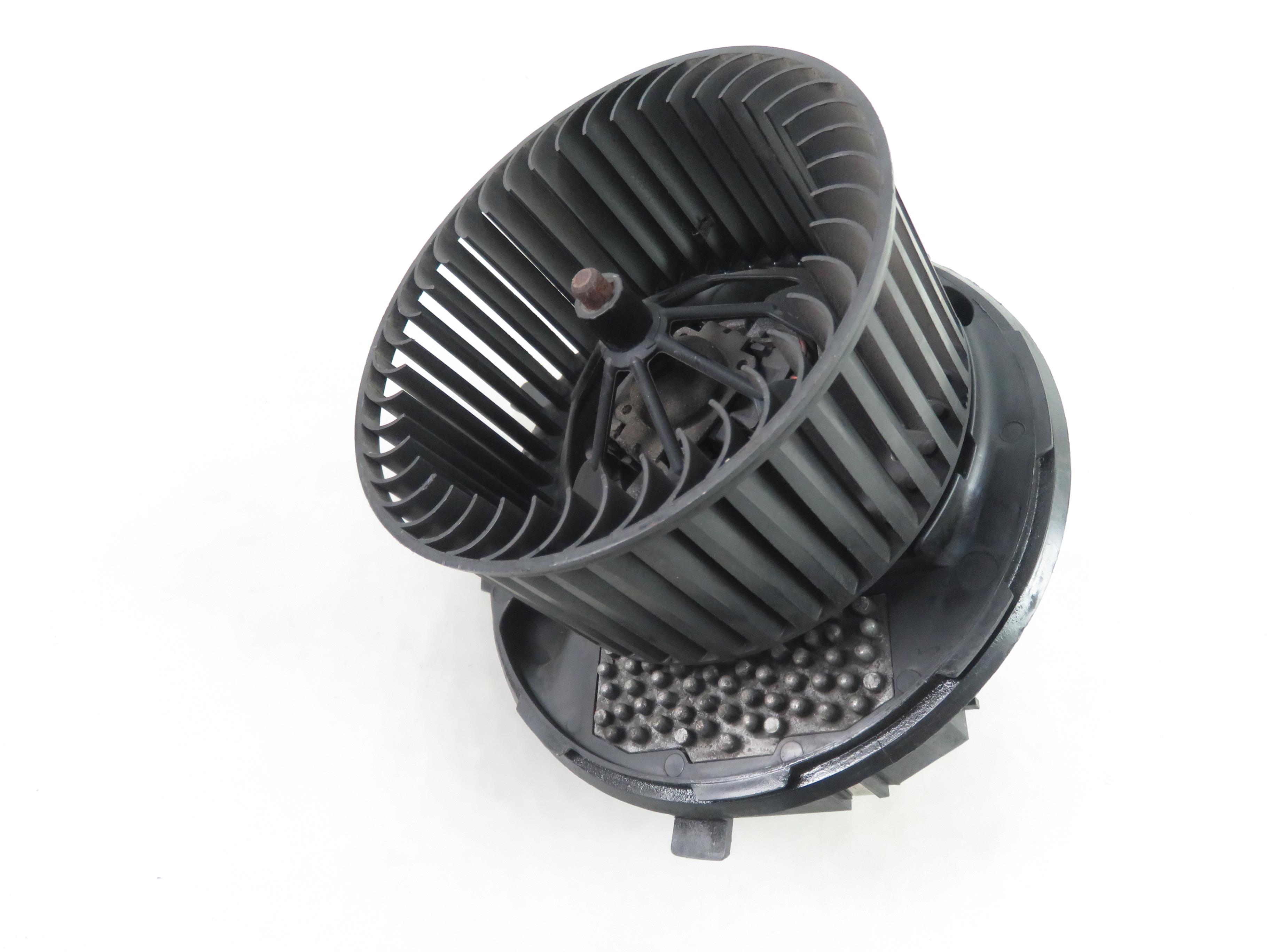 VOLKSWAGEN Passat Variant 1 generation (2010-2024) Salona mazā ventilatora relejs 3C0907521, 3C1820015E 25442572