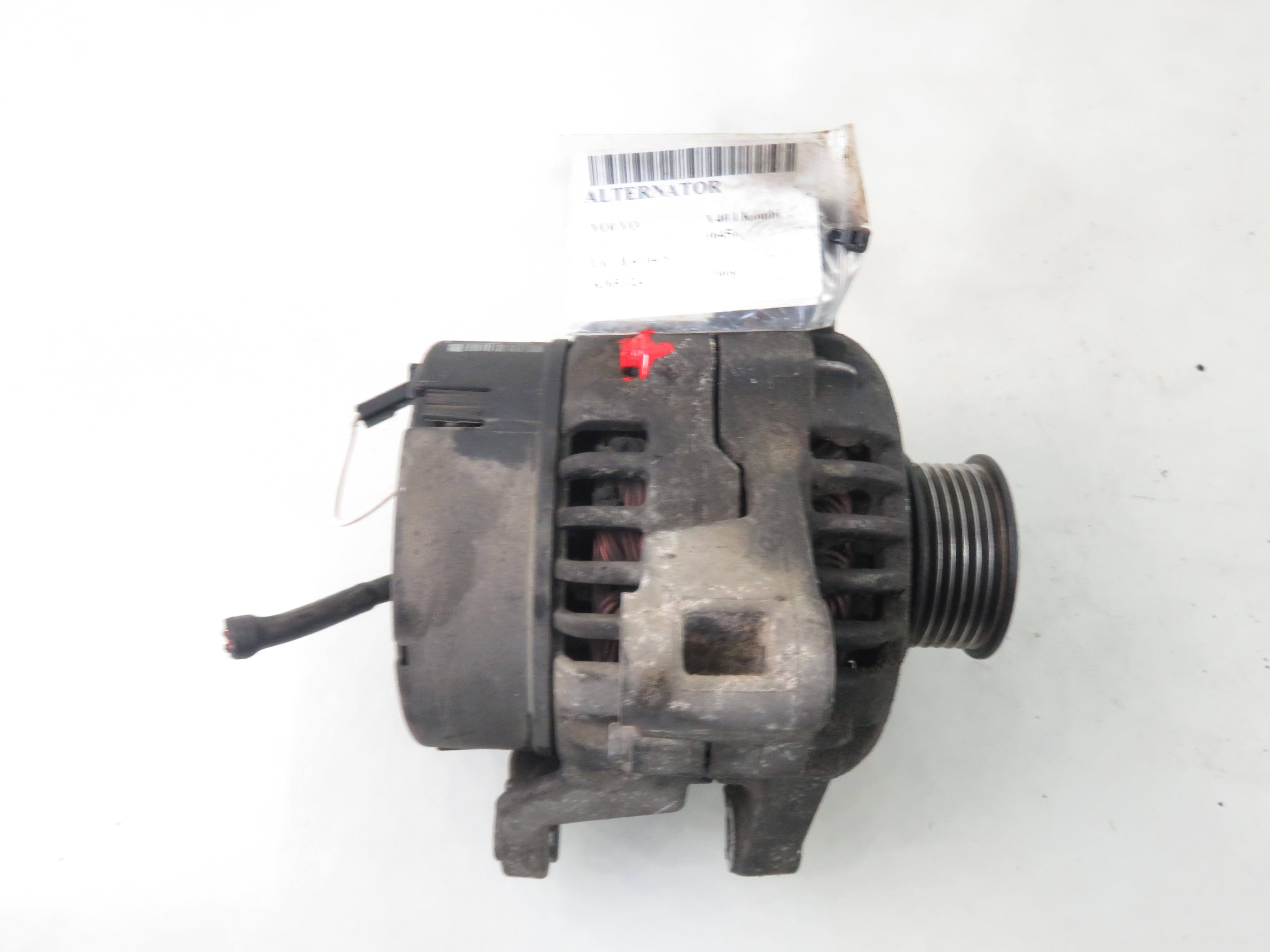 VOLVO V40 1 generation (1996-2004) Alternator 0123315021 25766194