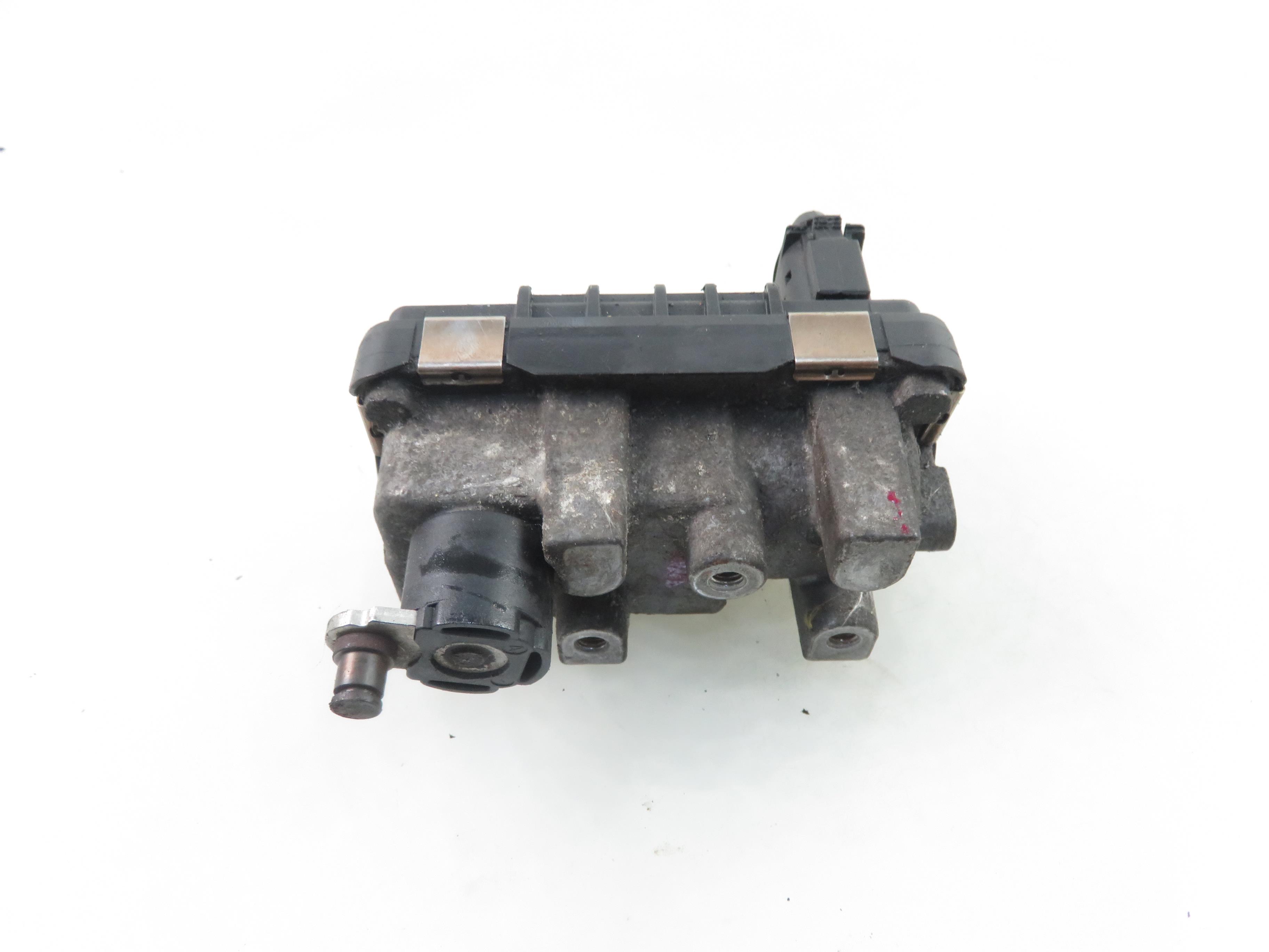 FORD Focus 2 generation (2004-2011) Commande électrique du turbocompresseur 6NW009206752406, 6NW009206 25431241