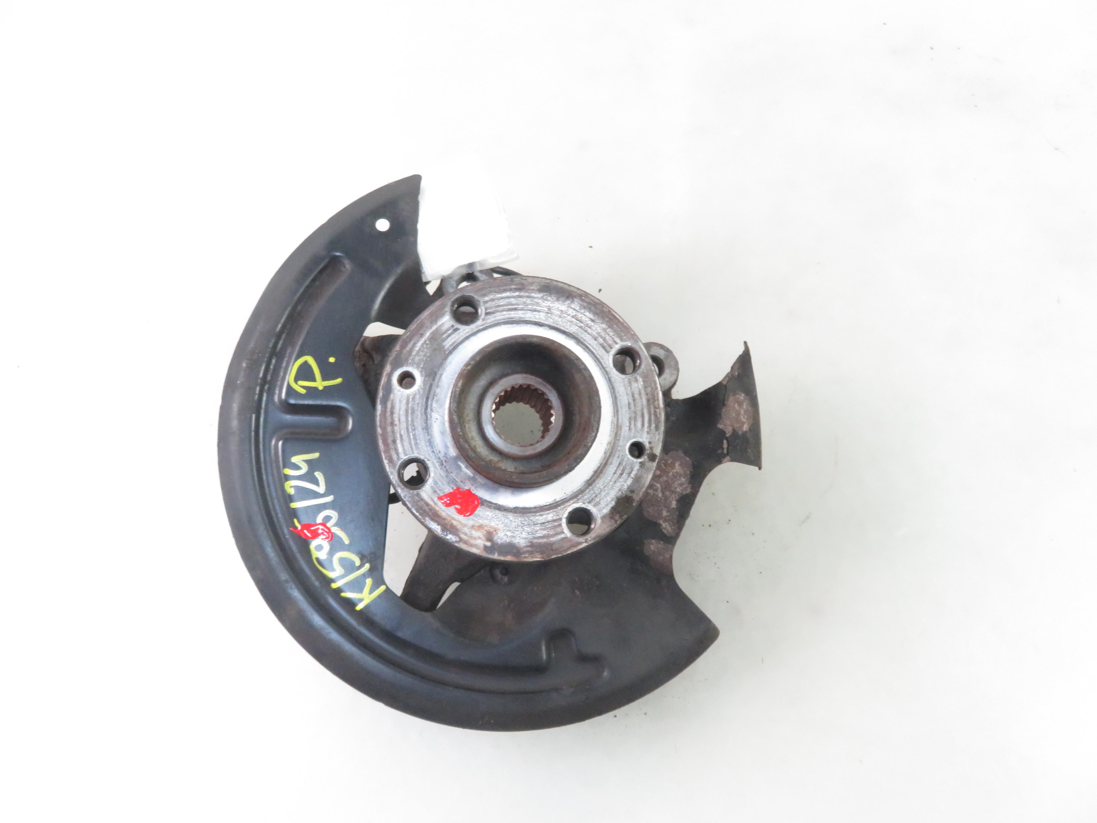 RENAULT Clio 4 generation (2012-2020) Front Right Wheel Hub 25701450