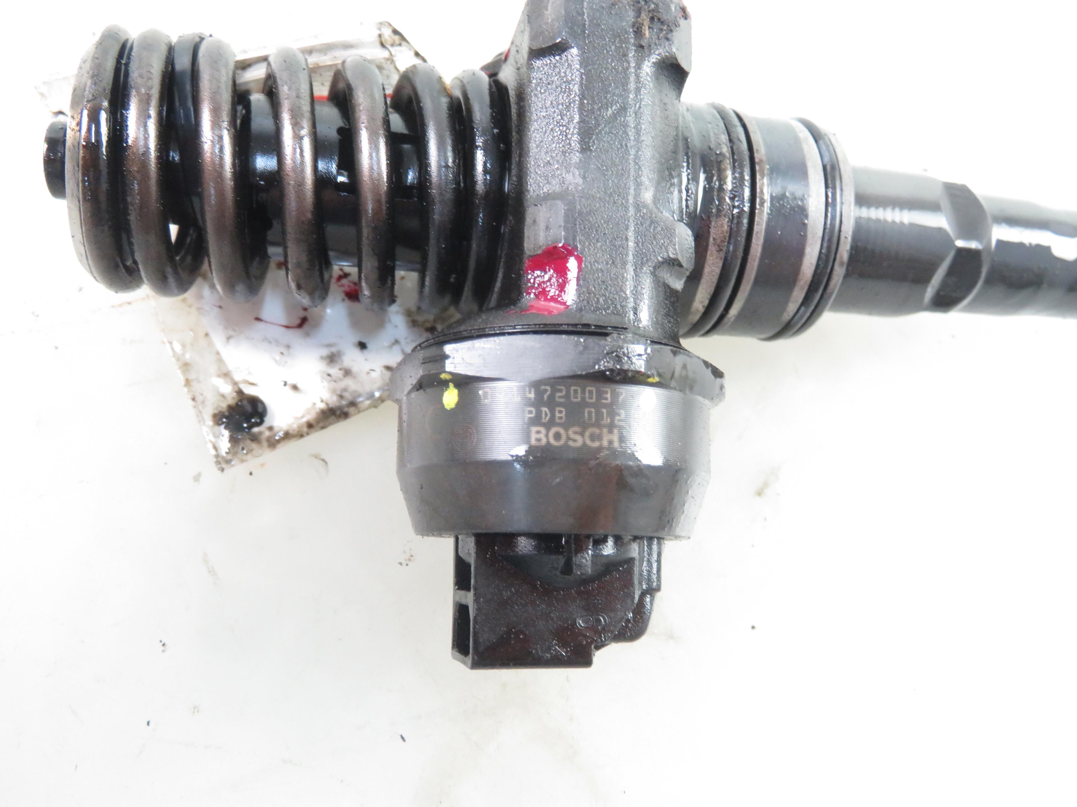 AUDI A3 8L (1996-2003) Injector de ulei 038130073AJ, 0414720037 25431265