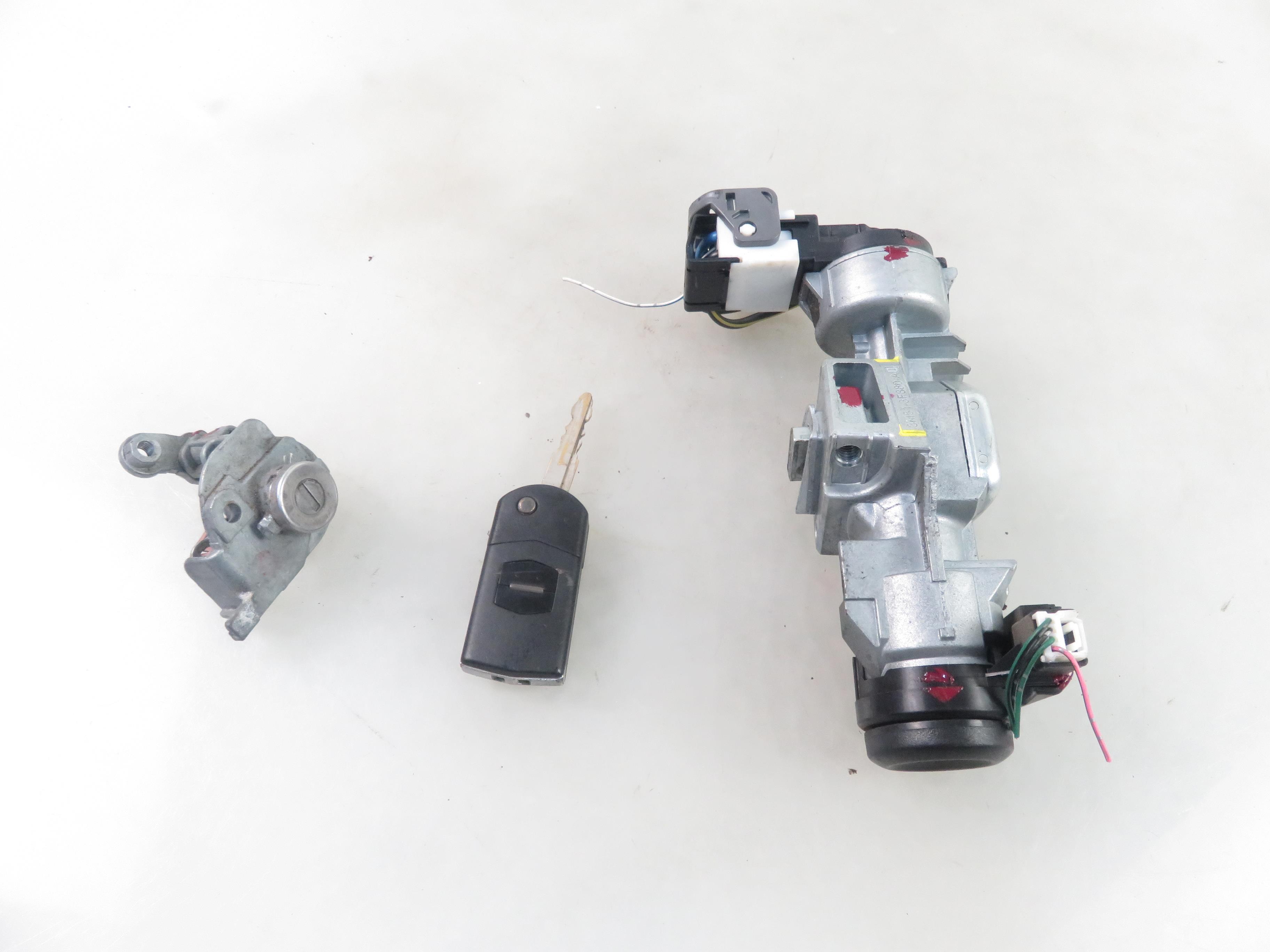 MAZDA 5 1 generation (2005-2010) Ignition Lock 3M513F880AD,C23666938B,X1T26471A 25445517