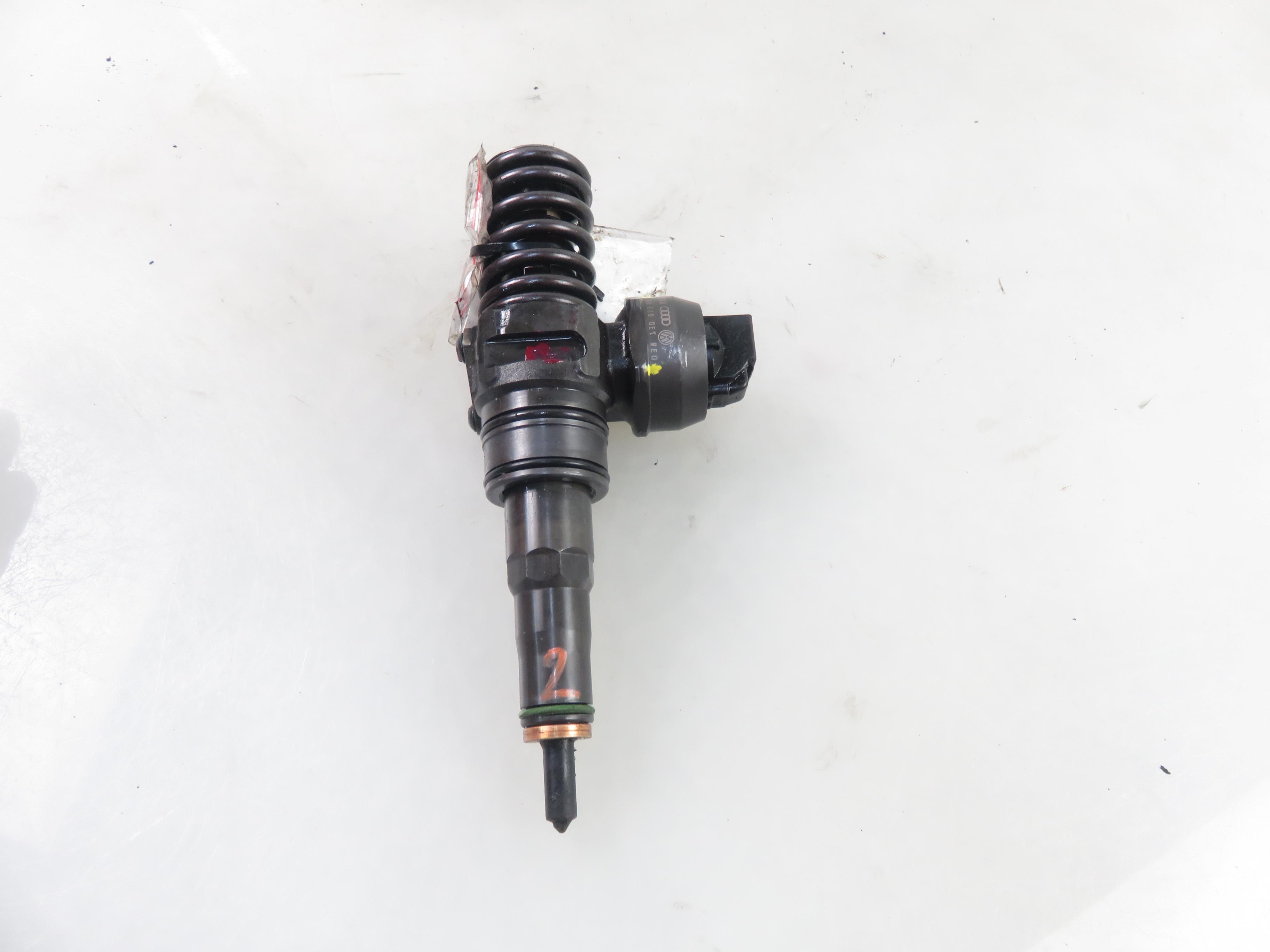 VOLKSWAGEN Golf 6 generation (2008-2015) Injector de ulei 038130073BN 25451161